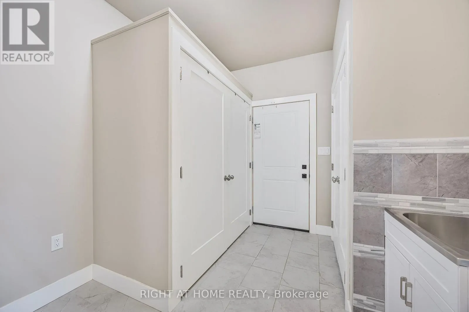 575 OLEARY LANE