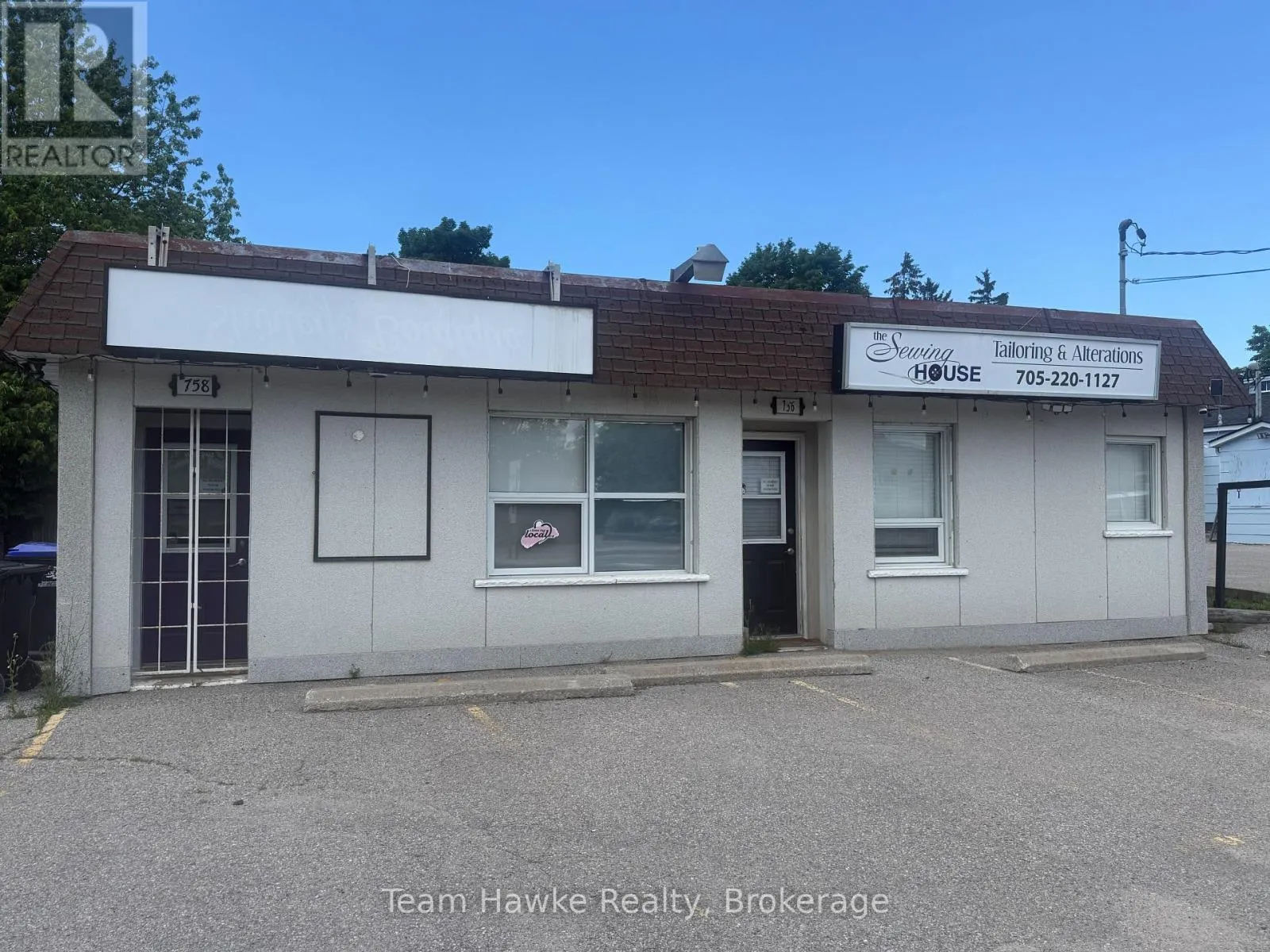 2 - 758 YONGE STREET #2