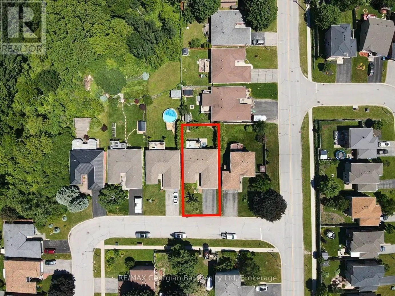 1005 DINA CRESCENT