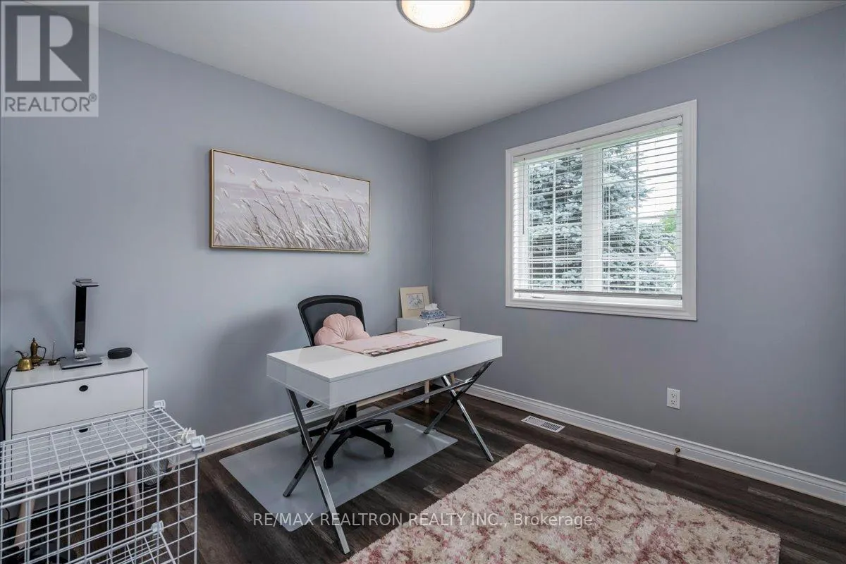 4 TEMPLETON DRIVE