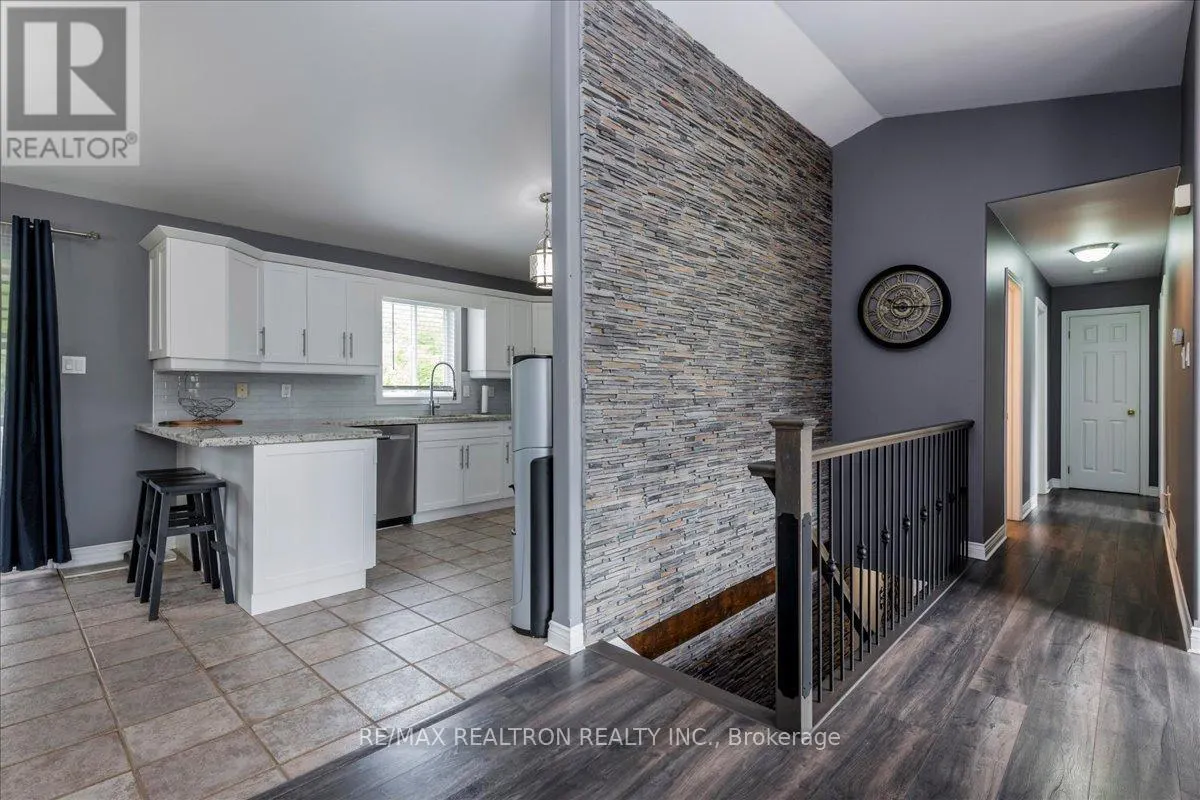 4 TEMPLETON DRIVE