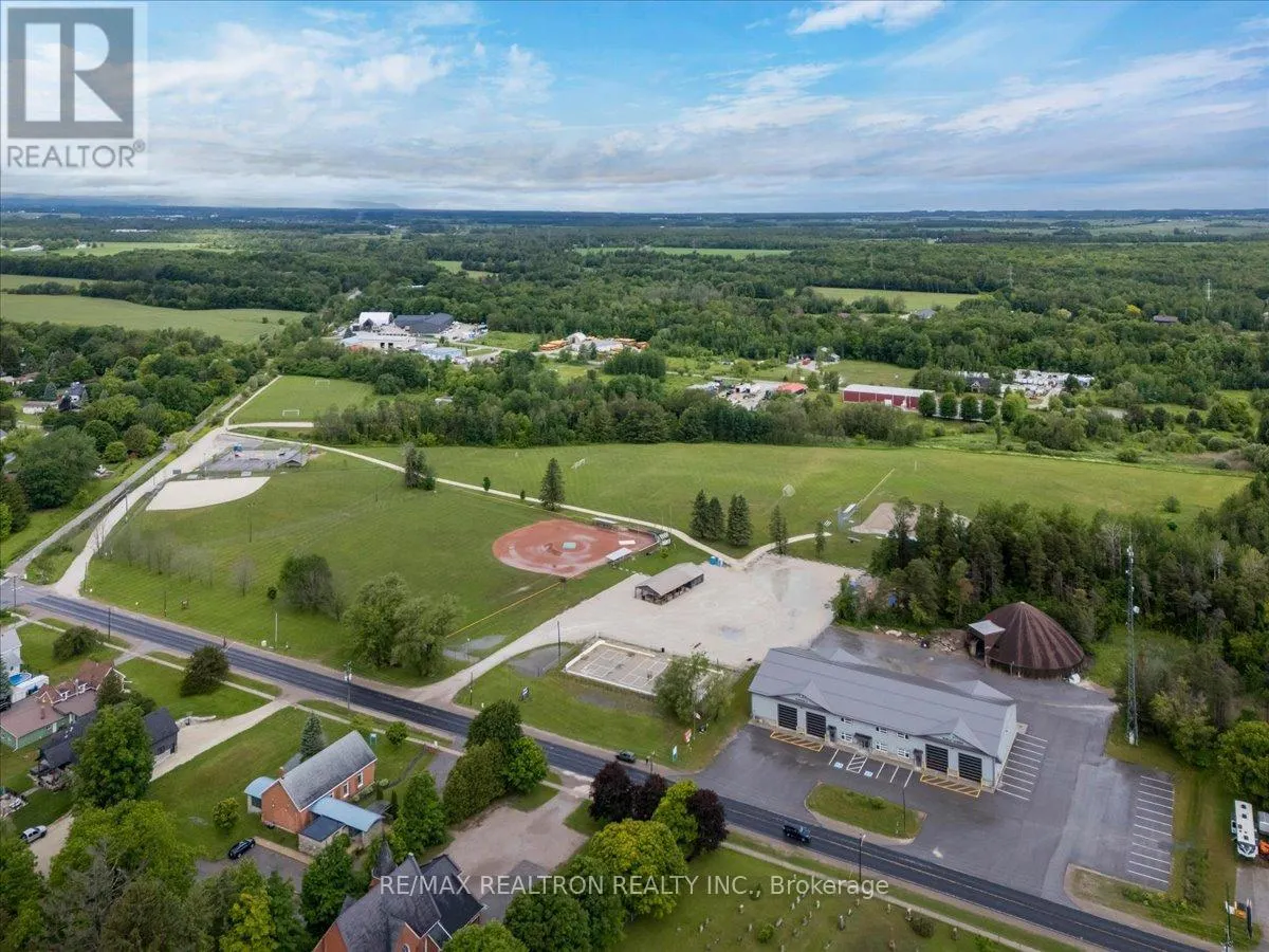 4 TEMPLETON DRIVE