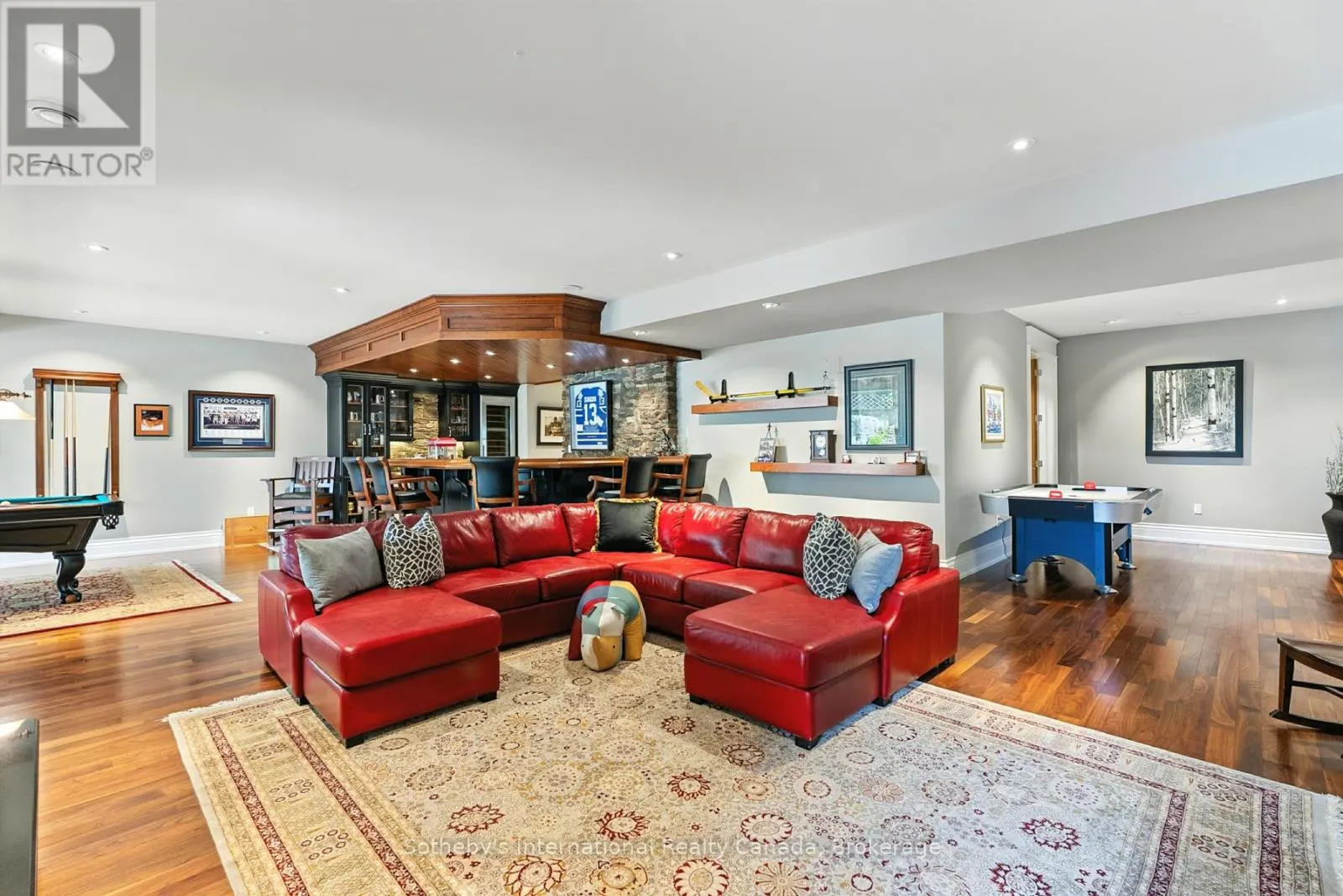 153 CREIGHTON STREET S