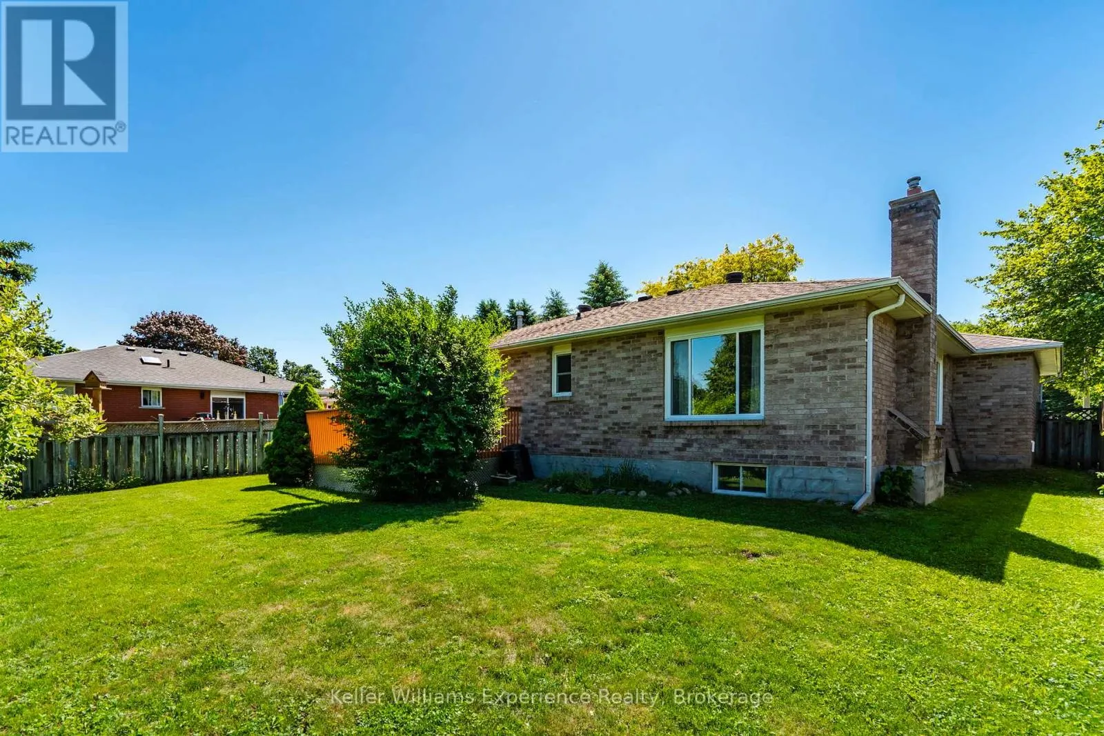 922 PLAYFAIR ROAD