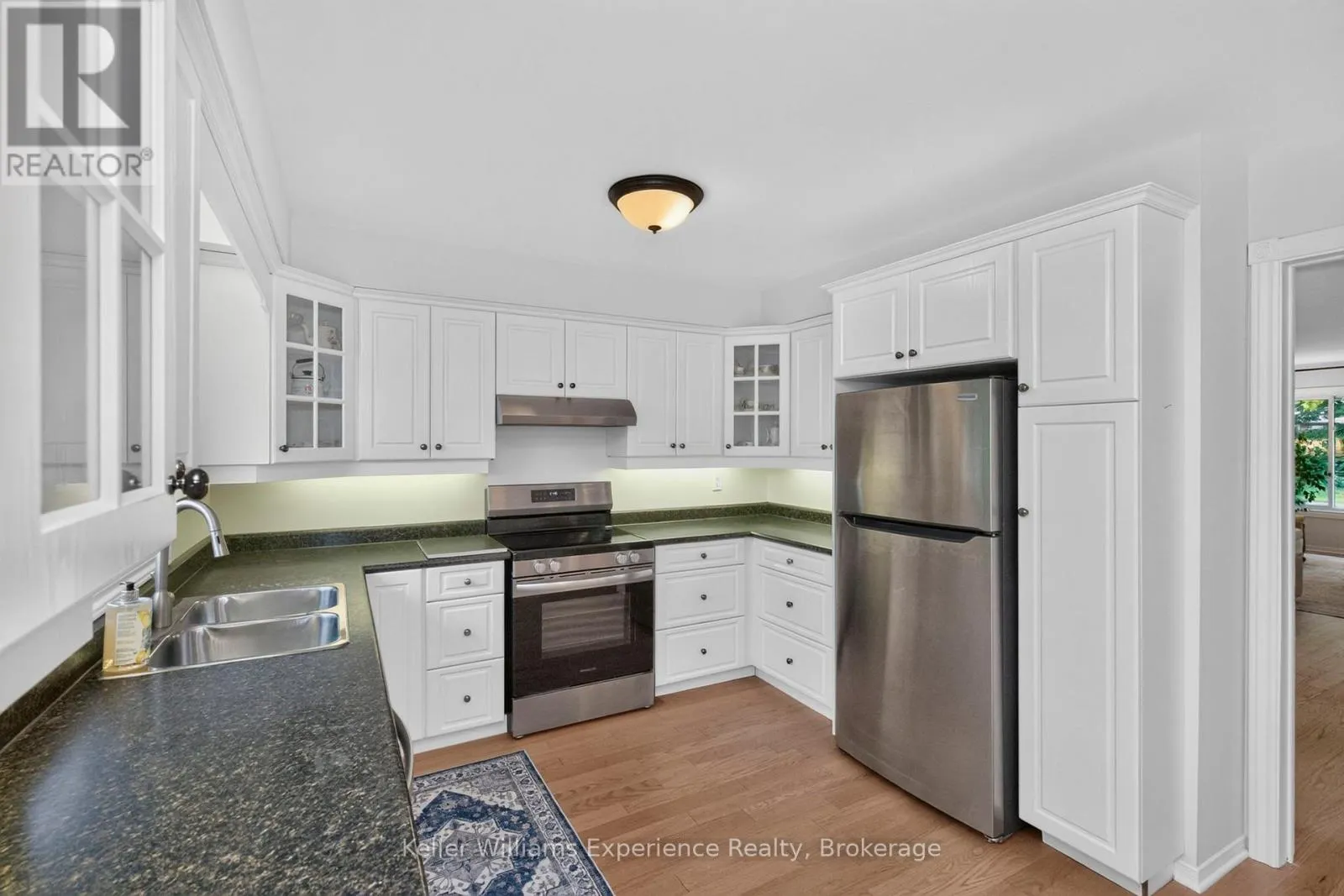 922 PLAYFAIR ROAD