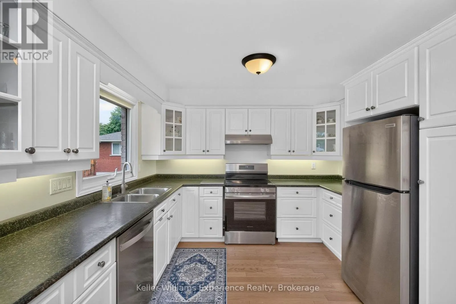 922 PLAYFAIR ROAD