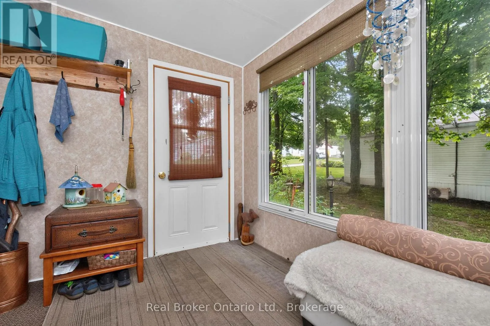 5 - 5411 ELLIOTT SIDE ROAD #5
