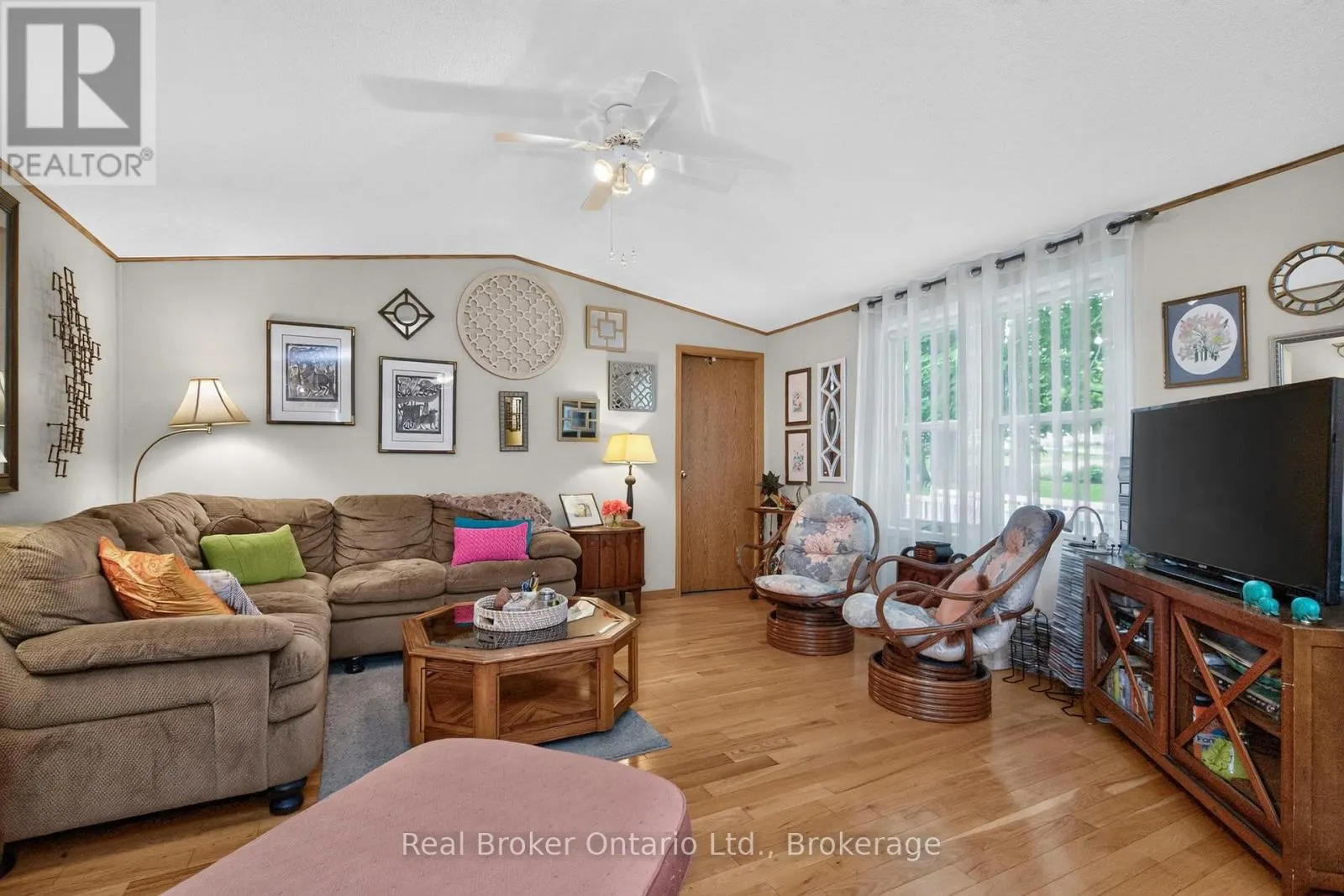 5 - 5411 ELLIOTT SIDE ROAD #5