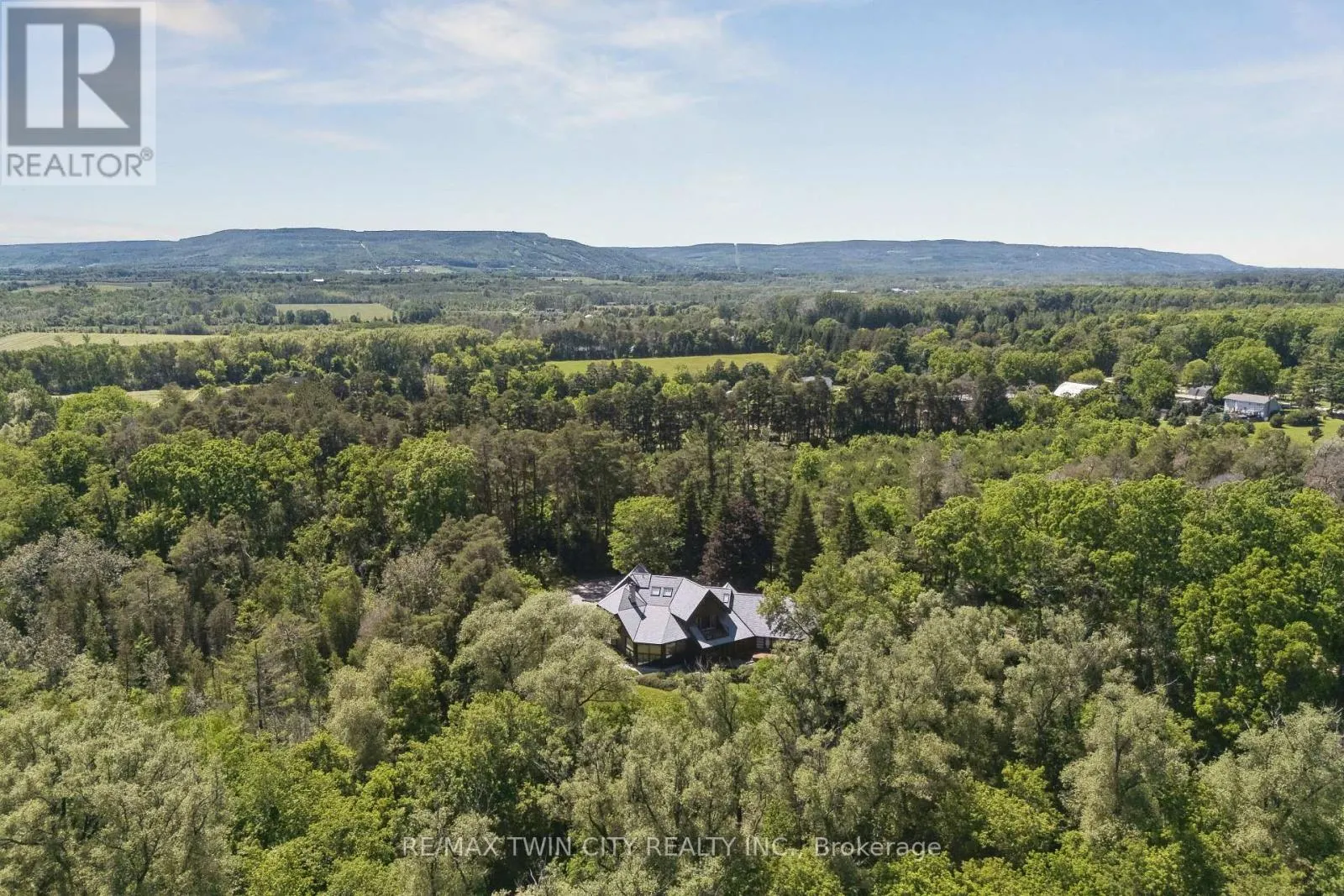 7665 36/37 NOTTAWASAGA SIDE ROAD W
