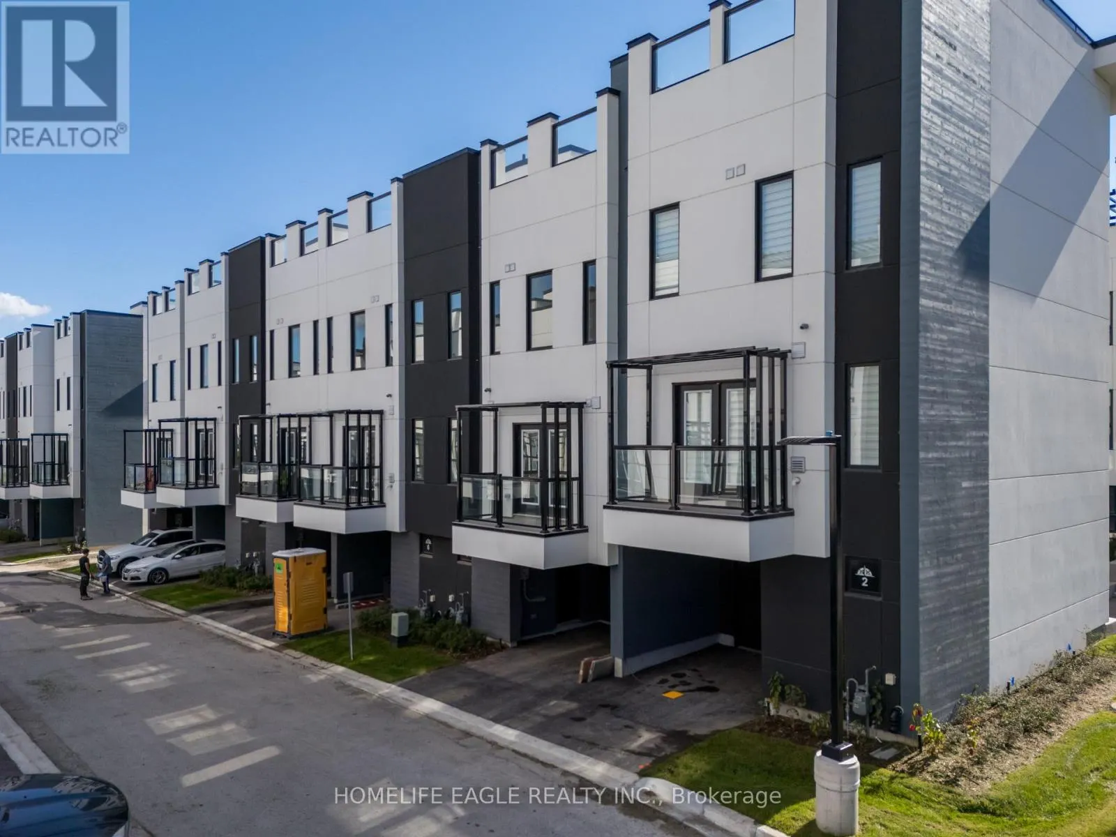 2 MARINER'S PIER WAY