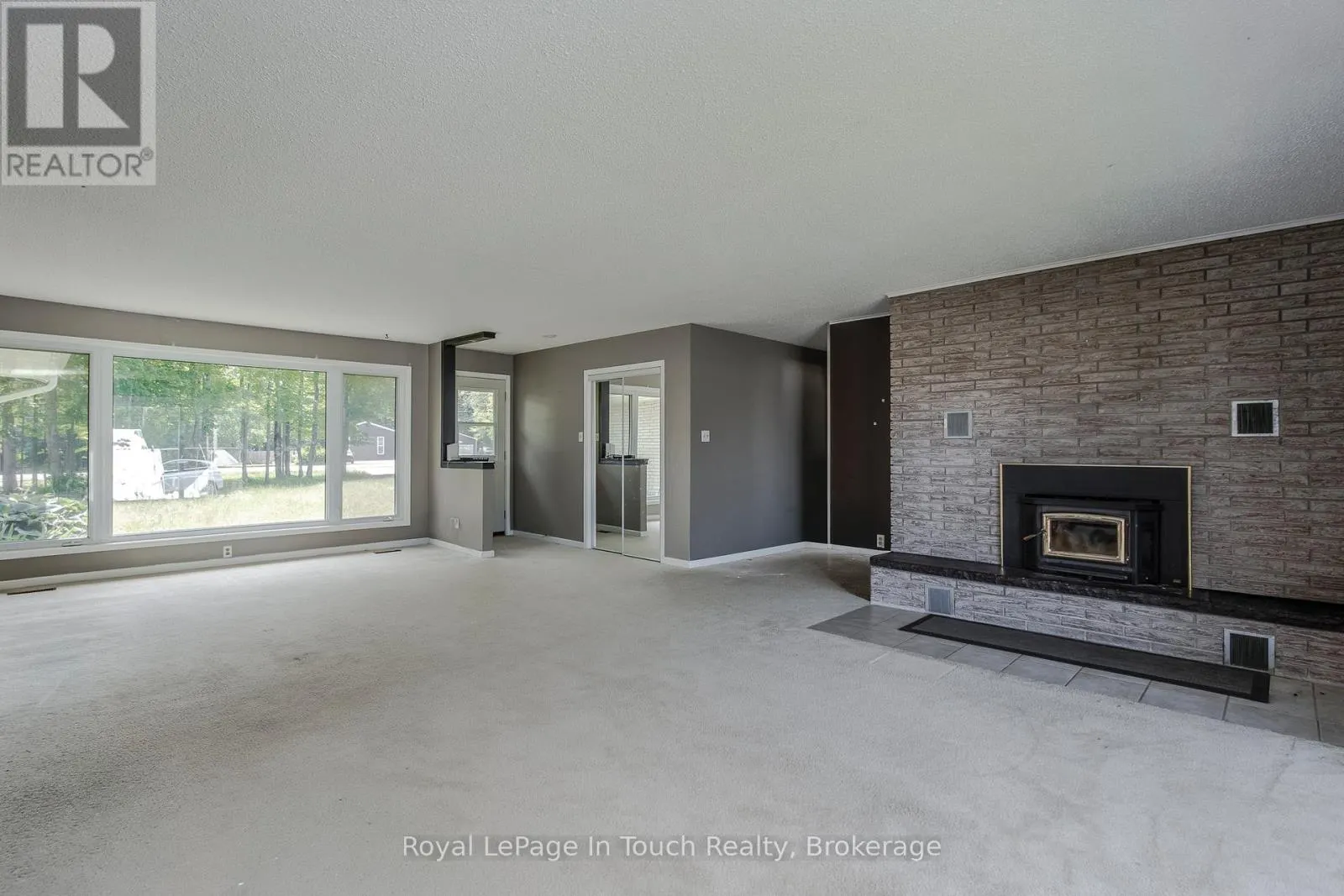 740 BALM BEACH ROAD E