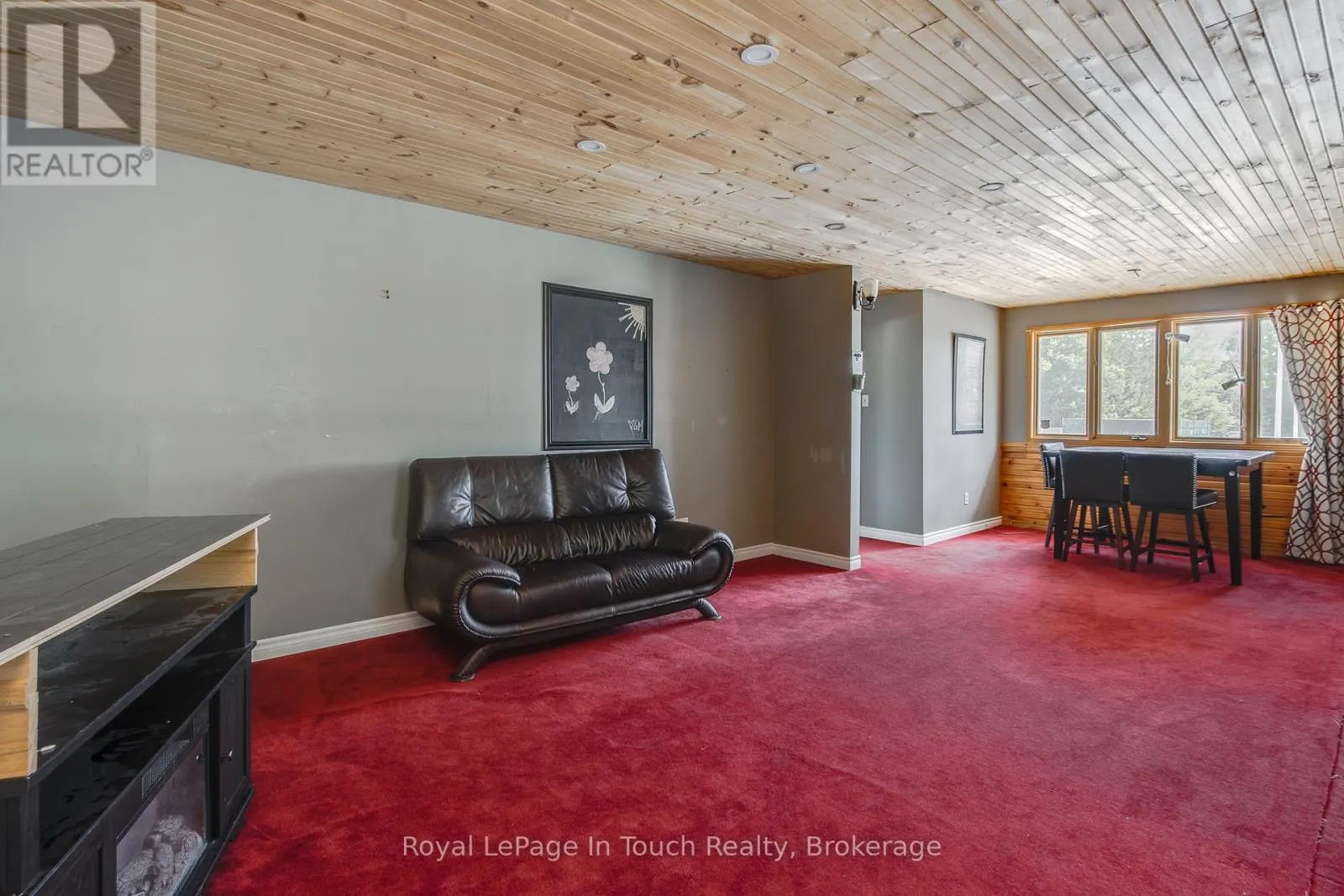 740 BALM BEACH ROAD E