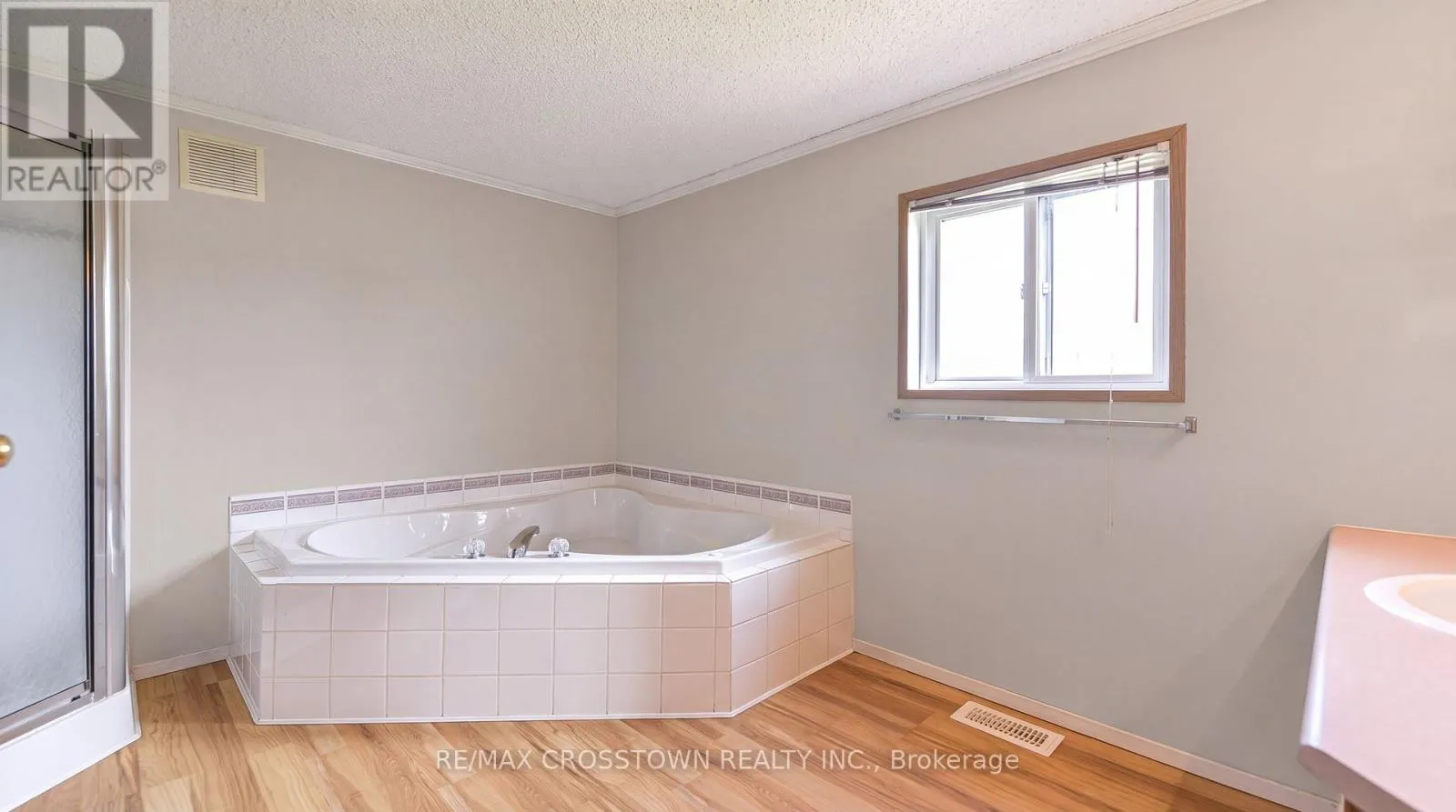 4101 WESLEY STREET