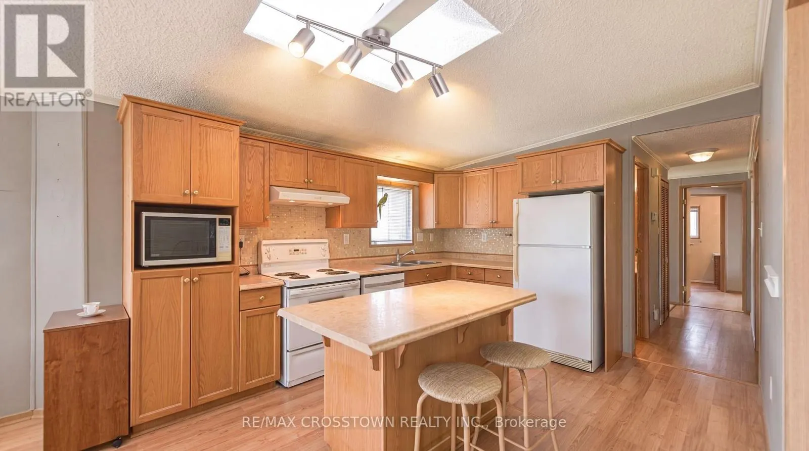 4101 WESLEY STREET