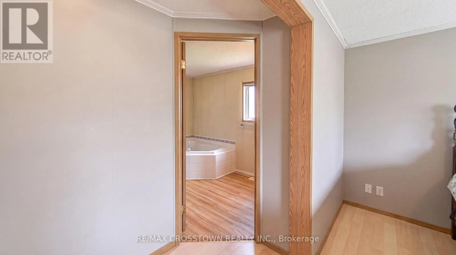 4101 WESLEY STREET