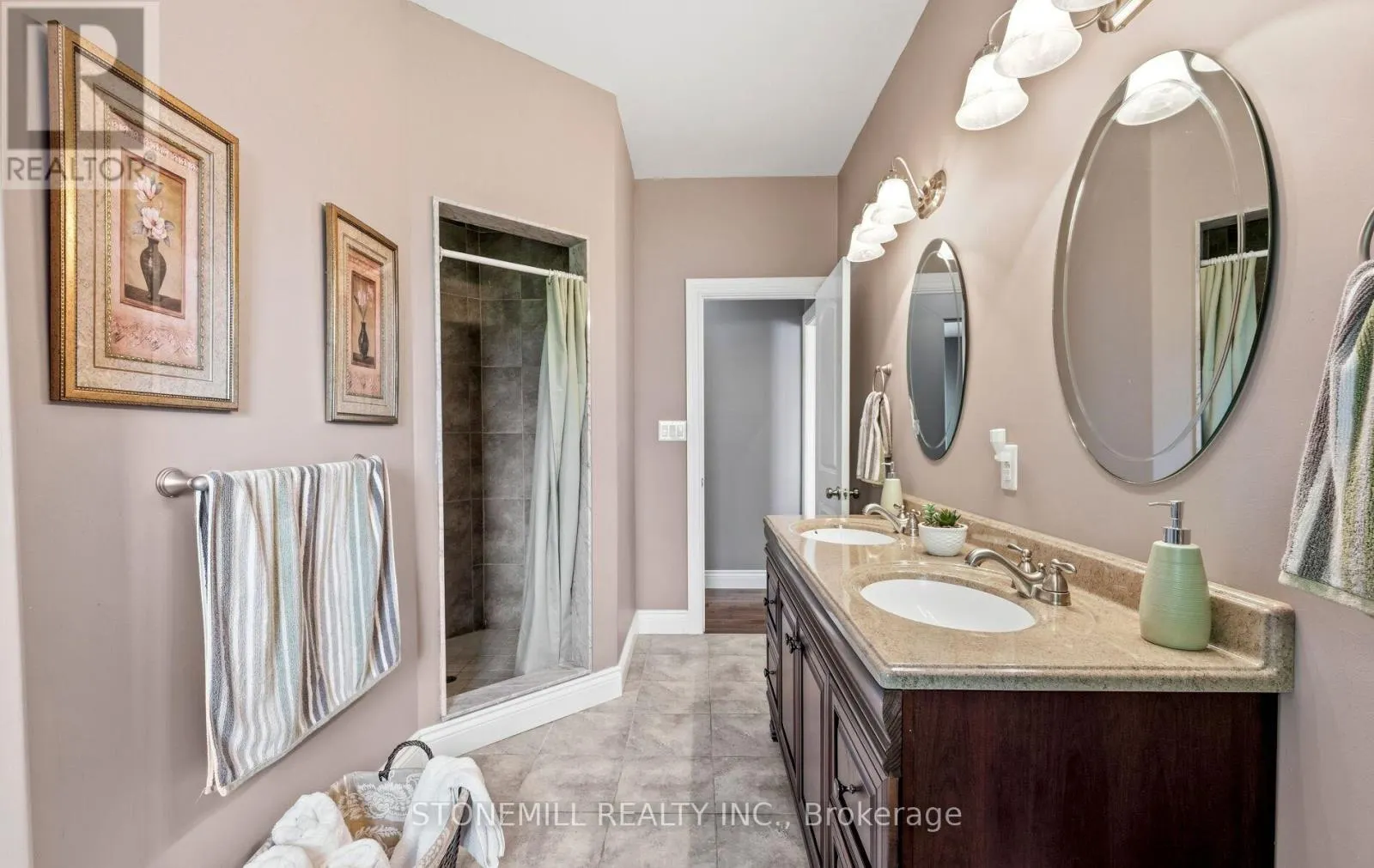 868 EASTDALE DRIVE