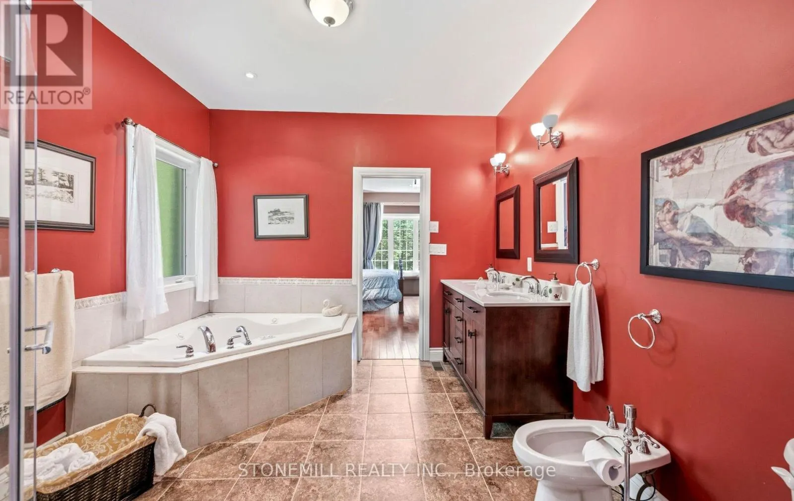 868 EASTDALE DRIVE