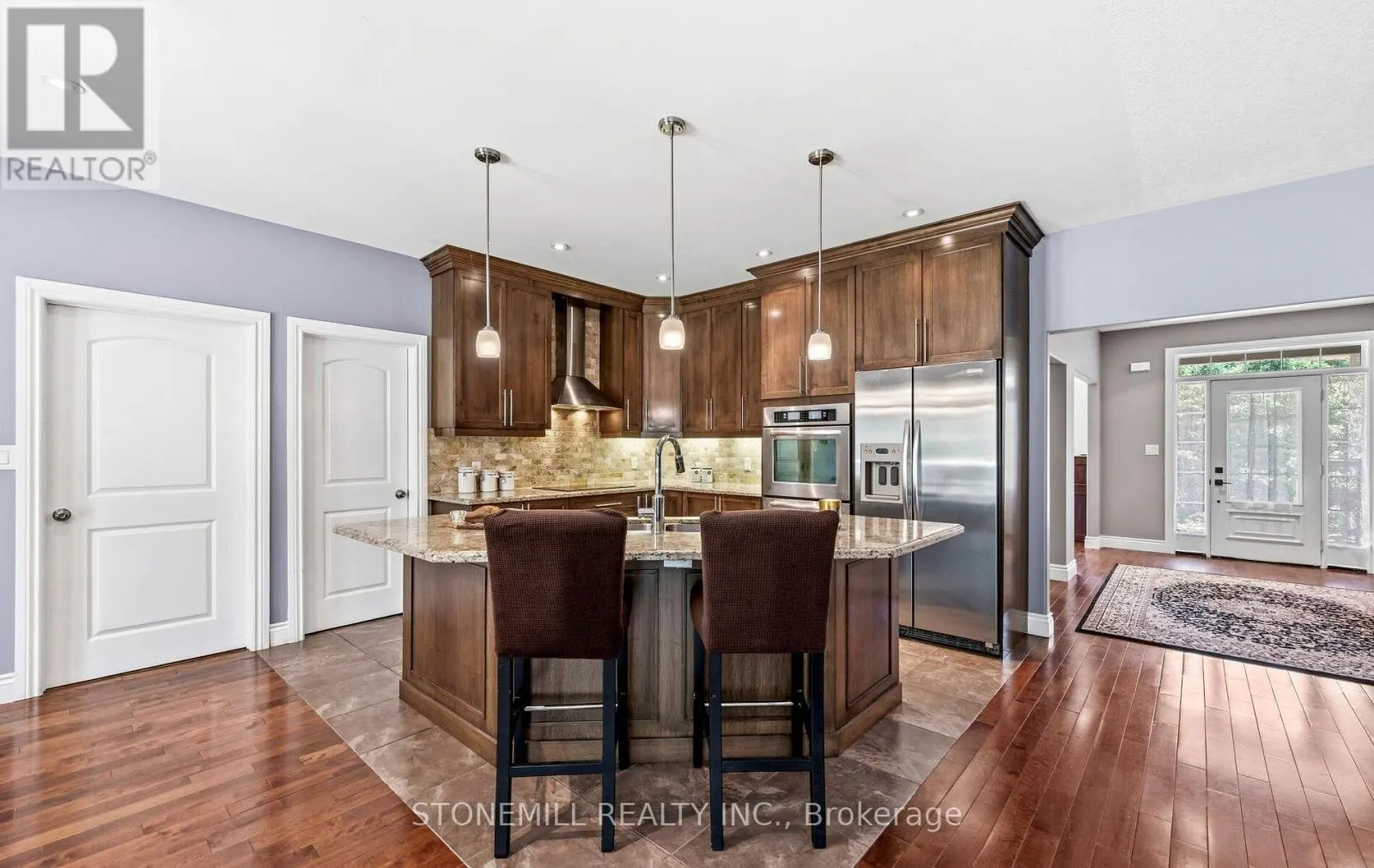 868 EASTDALE DRIVE