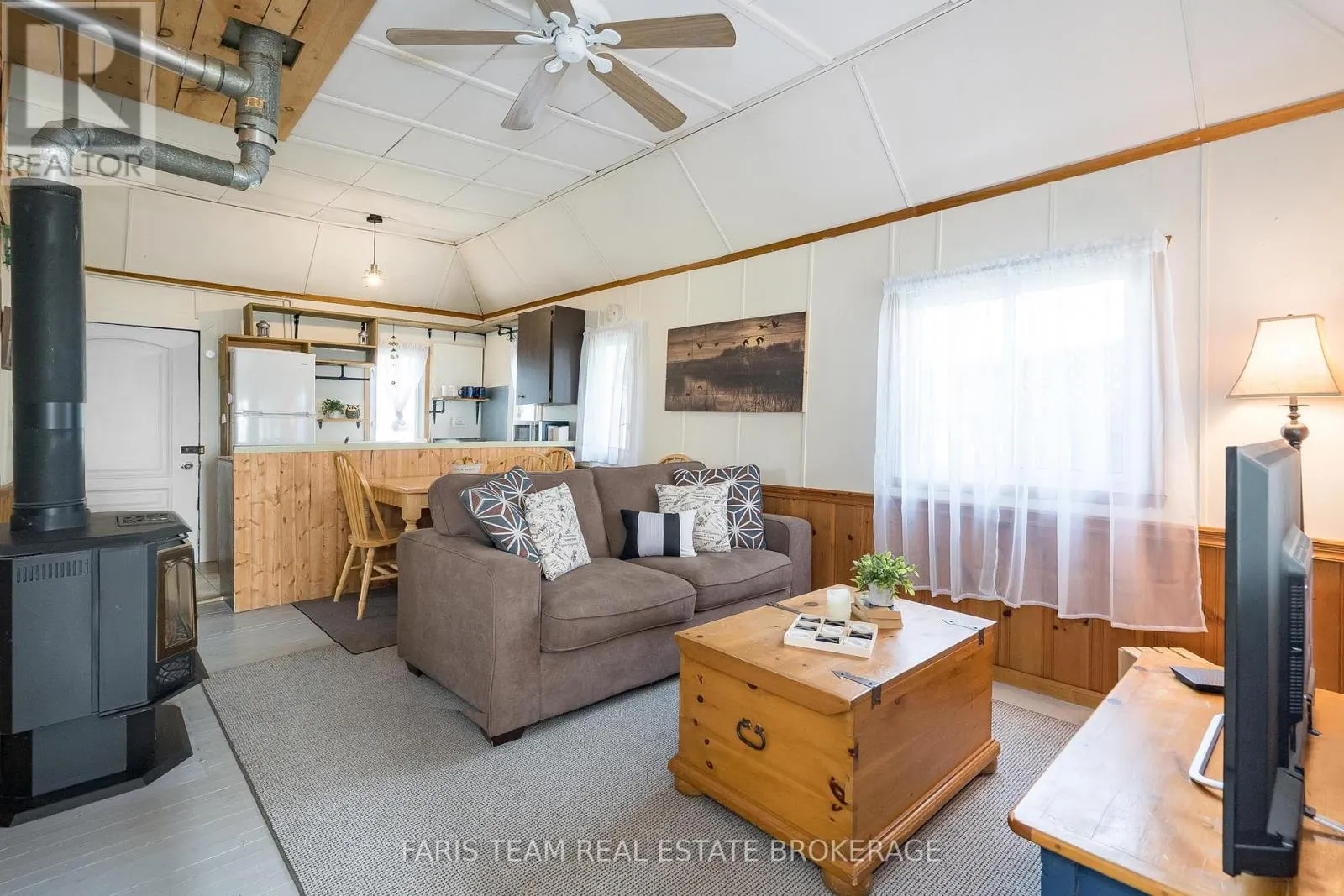 5632 PENETANGUISHENE ROAD