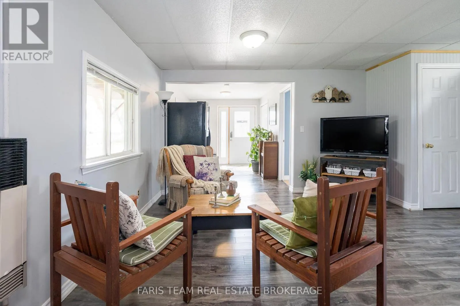 5632 PENETANGUISHENE ROAD
