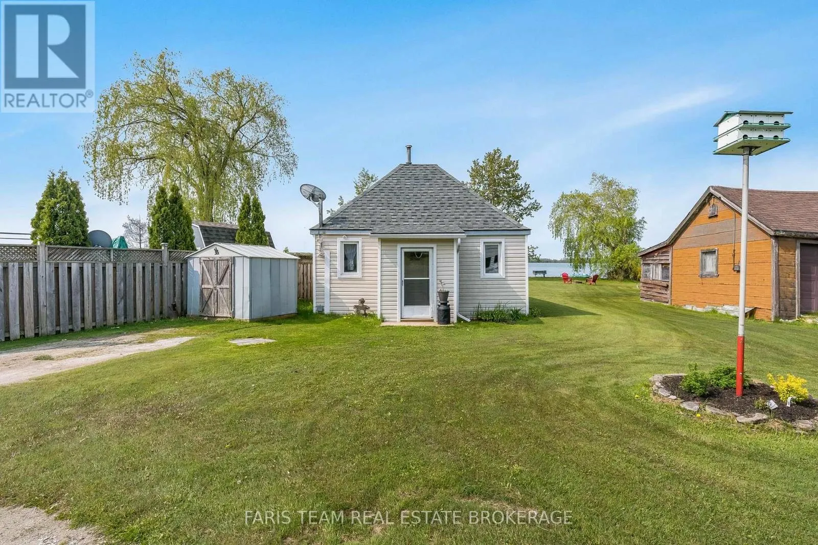 5632 PENETANGUISHENE ROAD