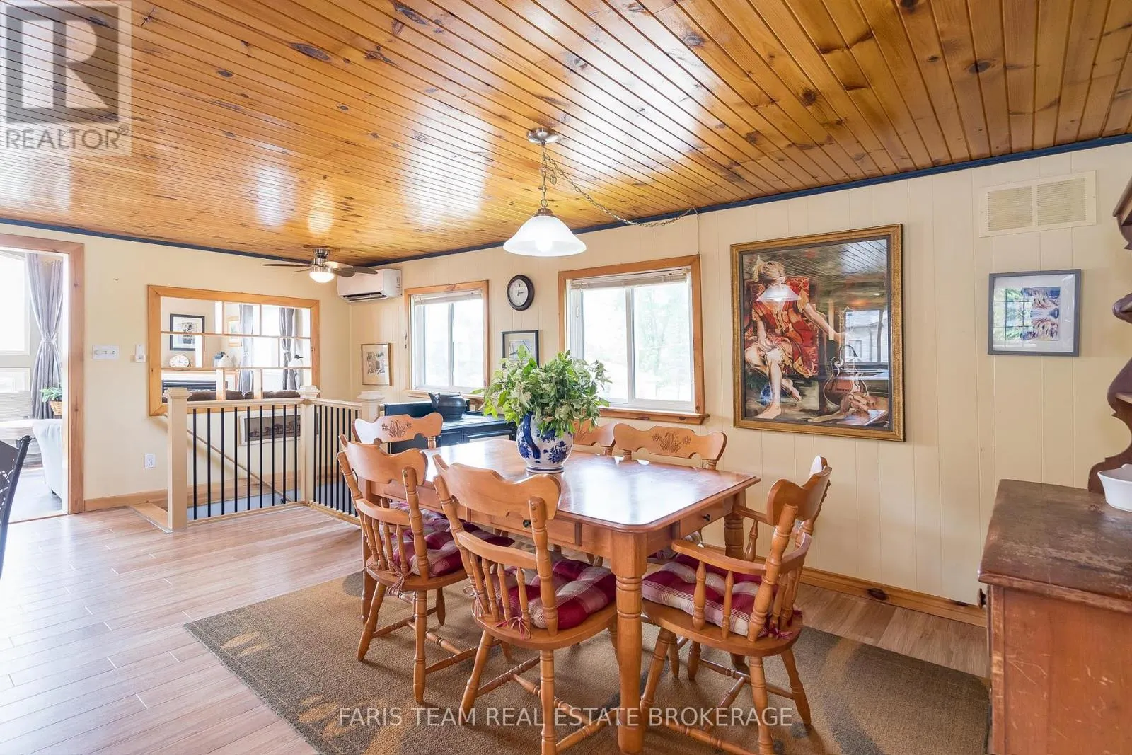 5632 PENETANGUISHENE ROAD
