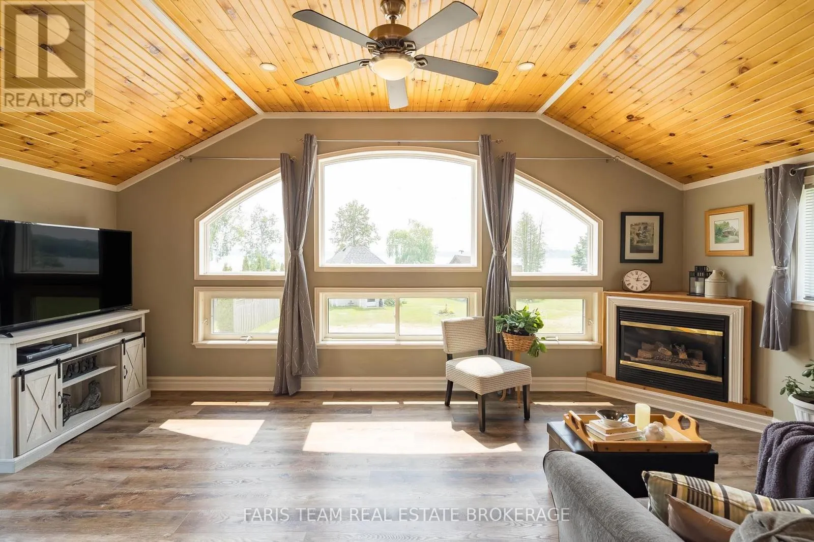 5632 PENETANGUISHENE ROAD