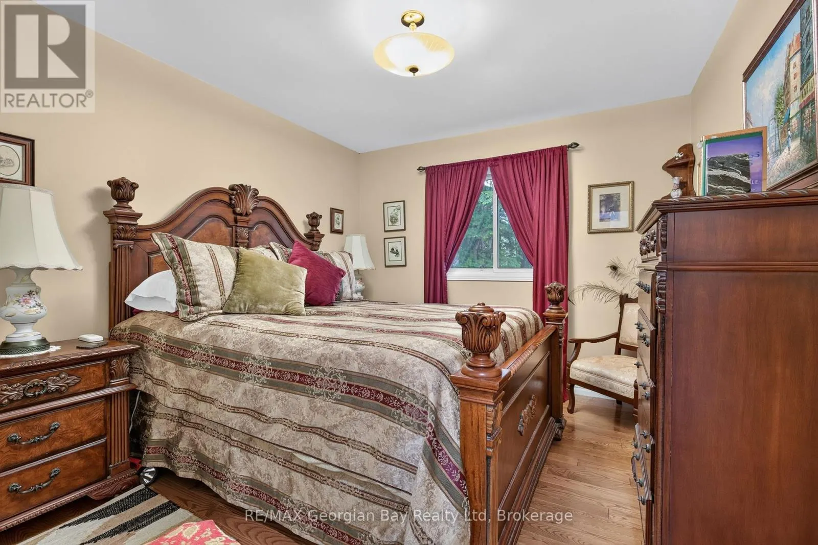 307 BALM BEACH ROAD W