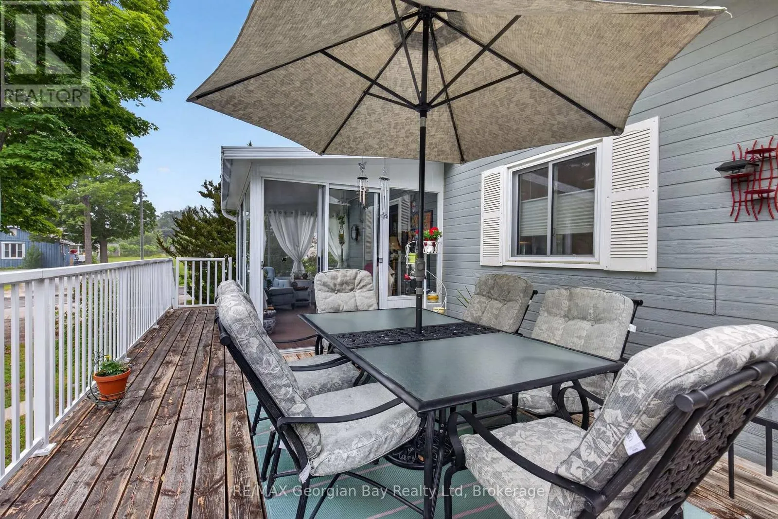 307 BALM BEACH ROAD W