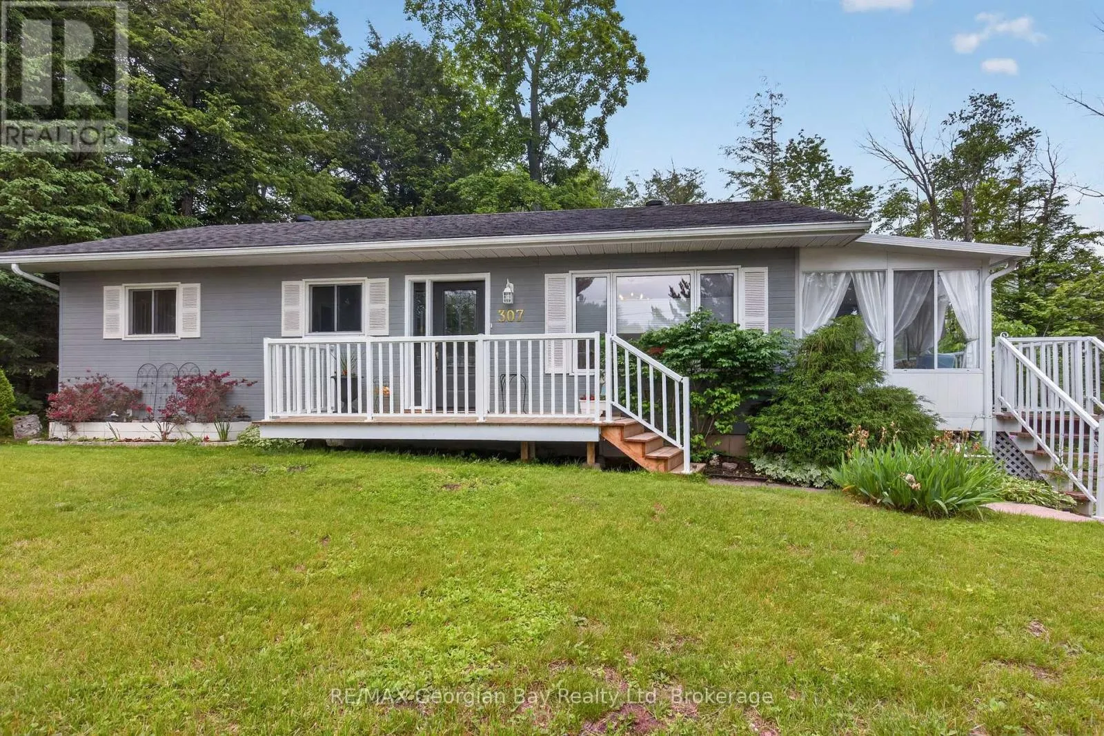 307 BALM BEACH ROAD W