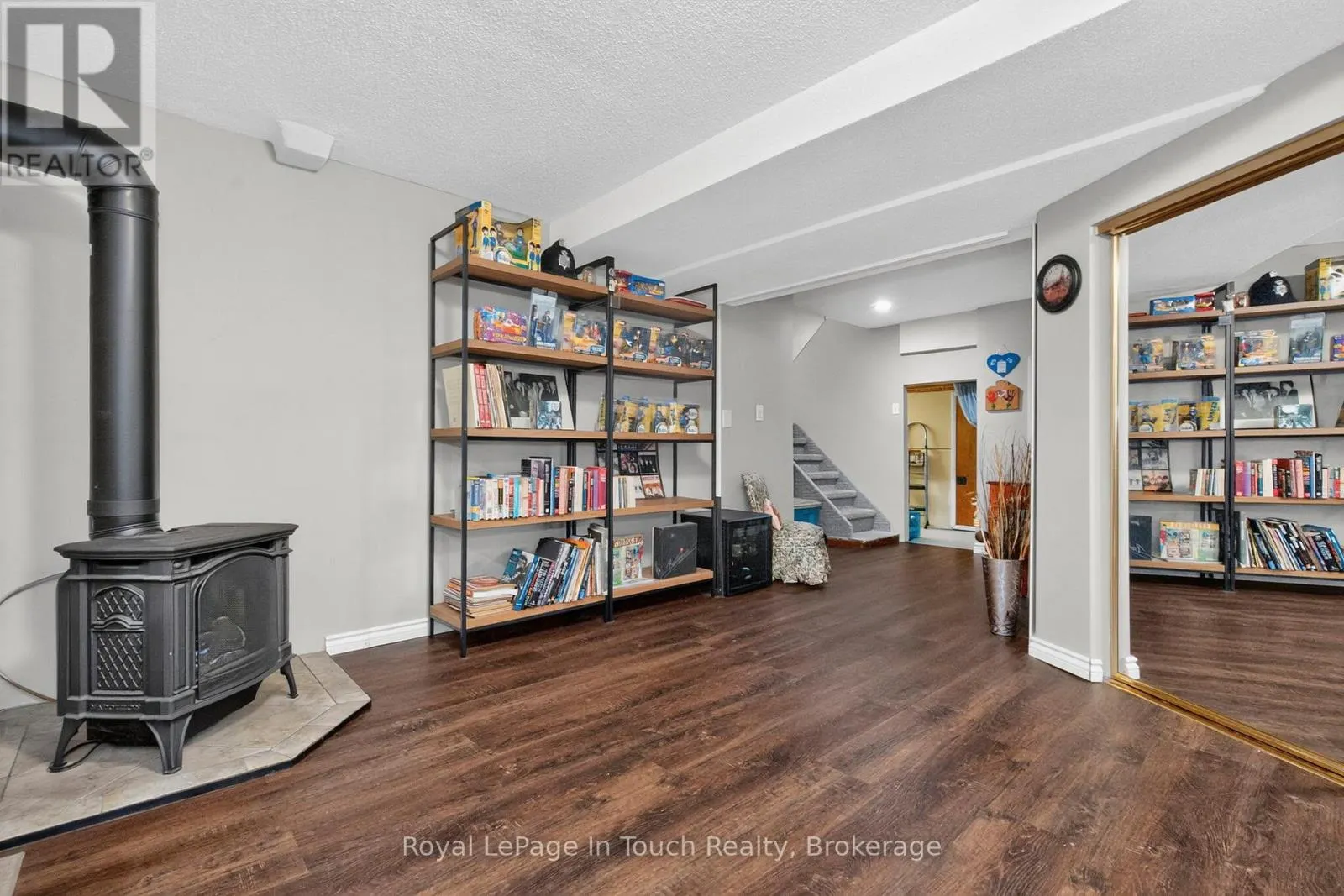 13 HALLEN DRIVE