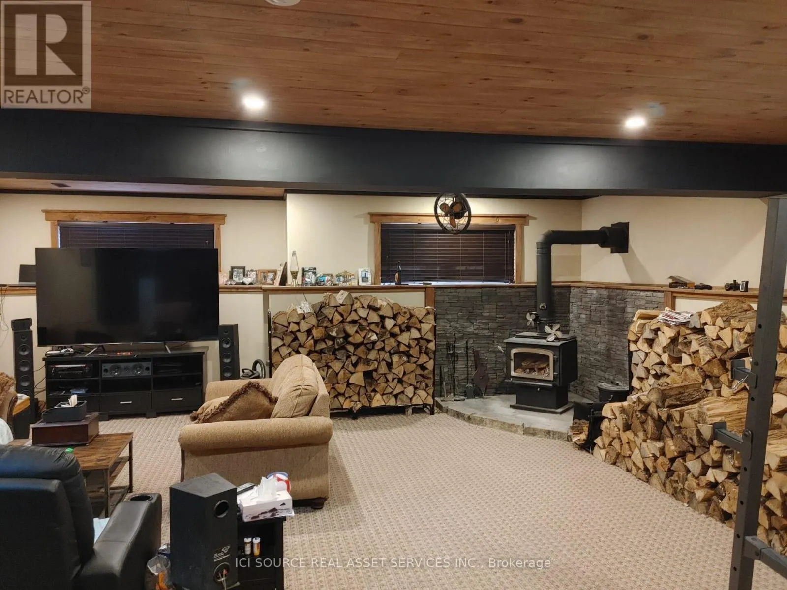 2932 PINECONE TRAIL