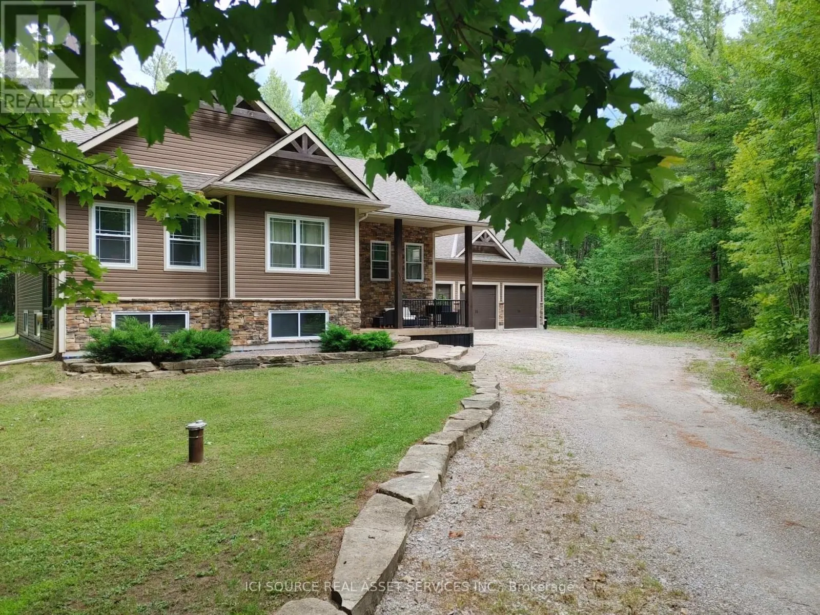 2932 PINECONE TRAIL