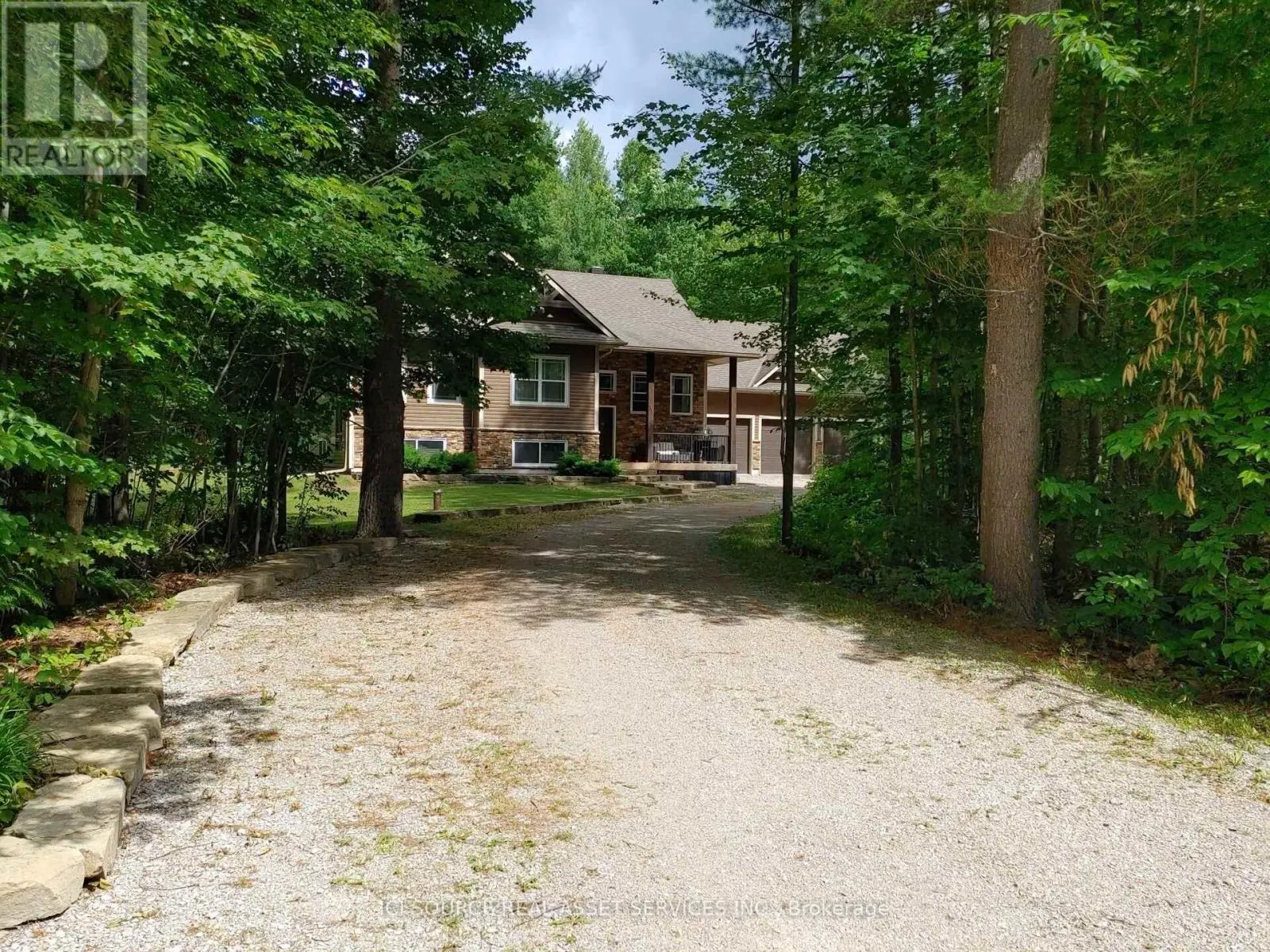 2932 PINECONE TRAIL
