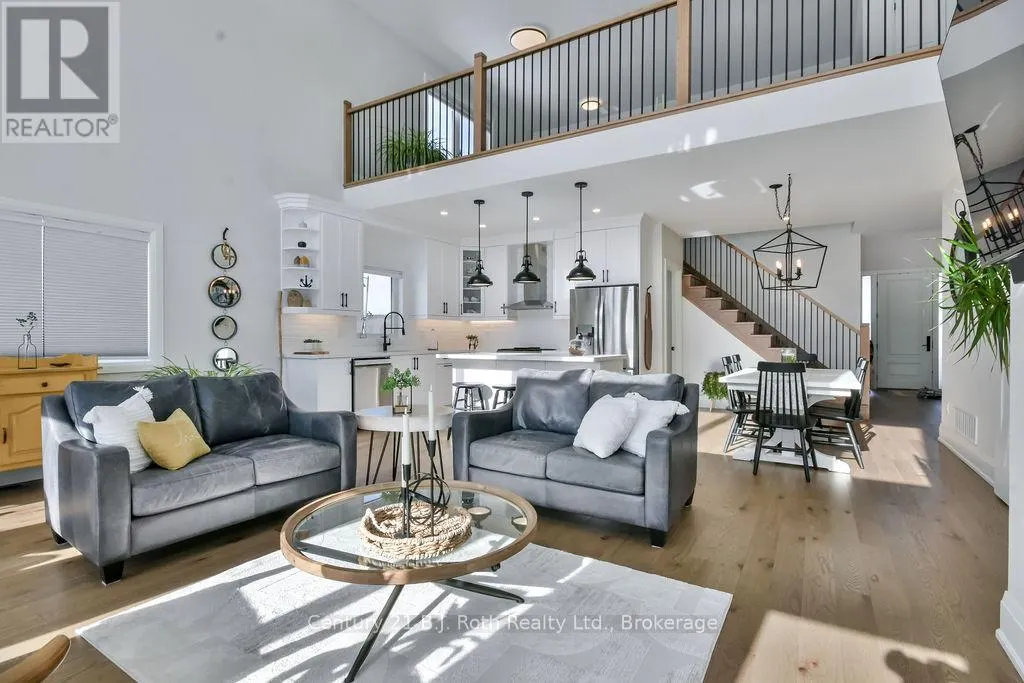 27 - 53 DOCK LANE E #27