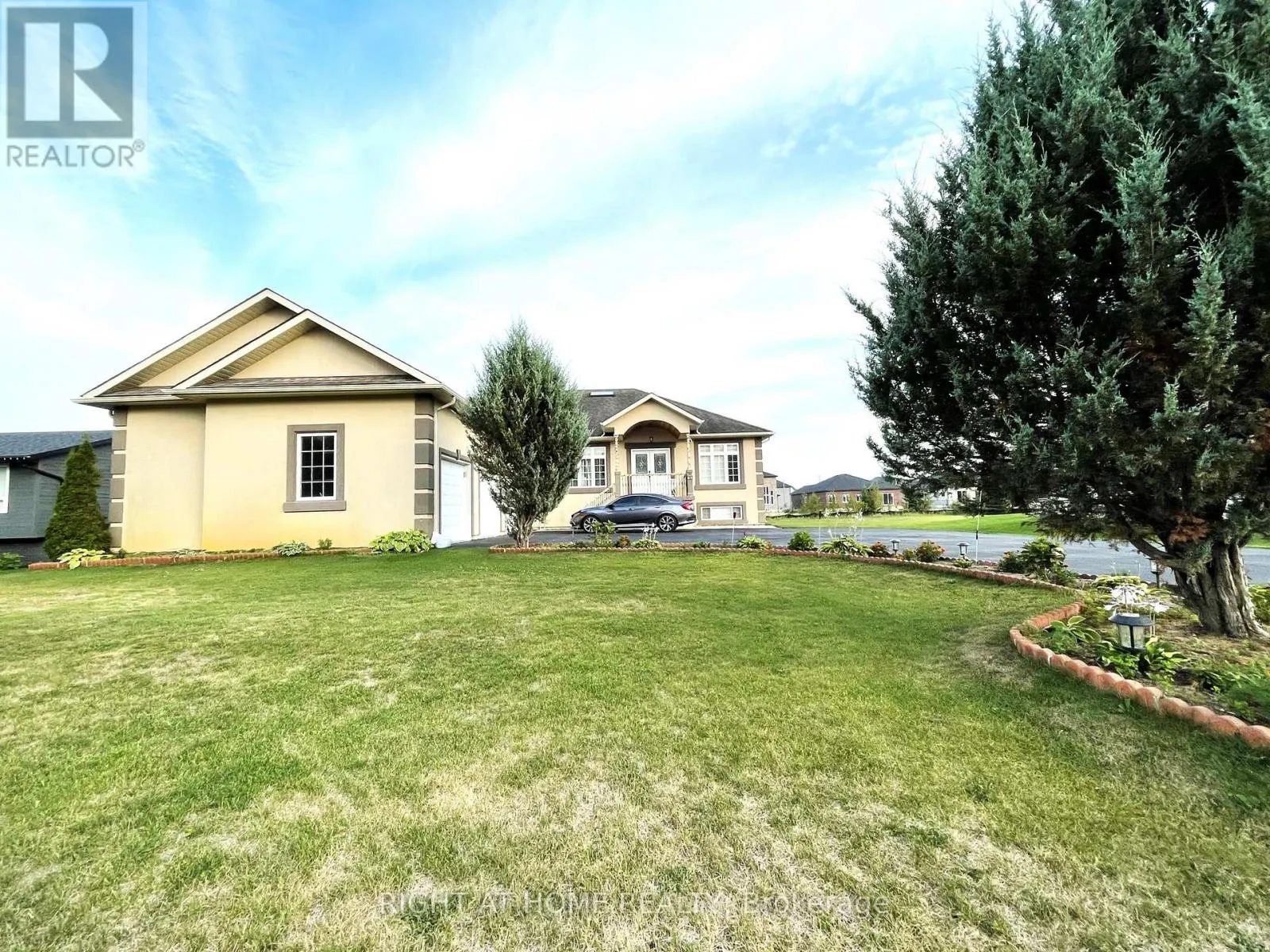 16 WASAGA SANDS DRIVE
