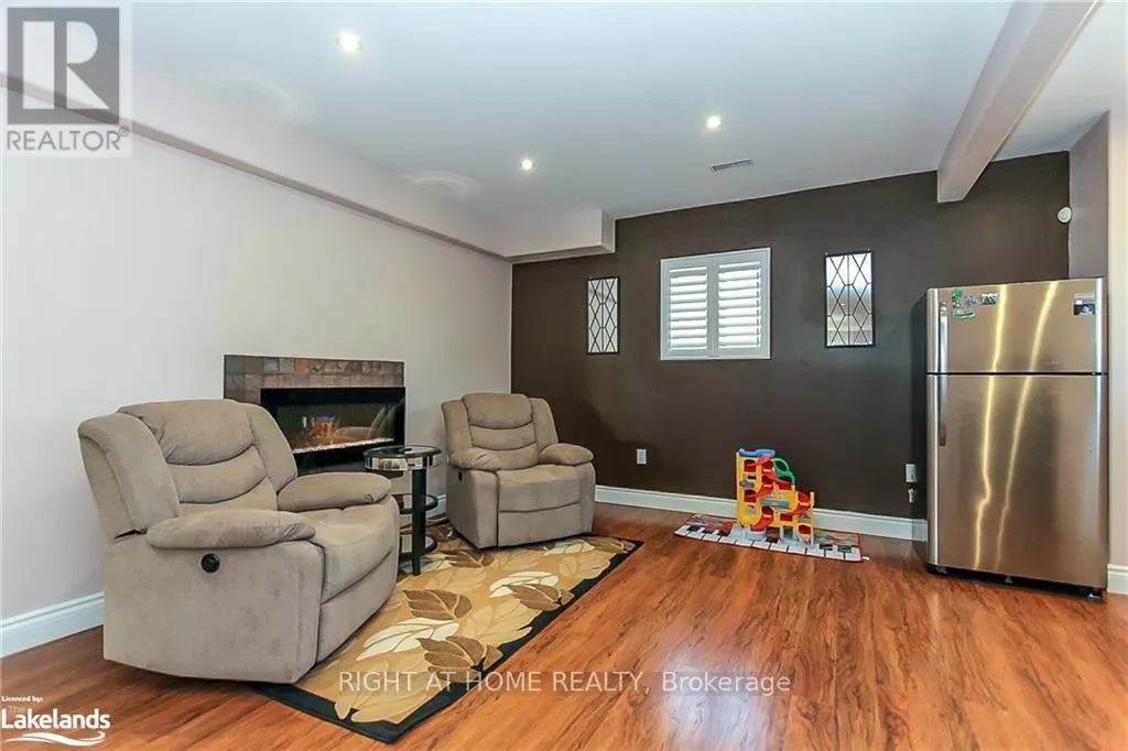 16 WASAGA SANDS DRIVE