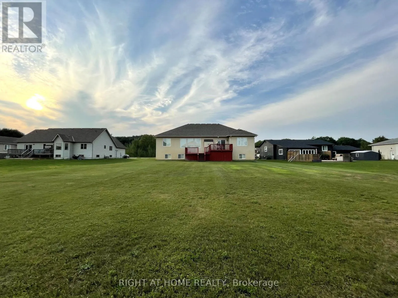 16 WASAGA SANDS DRIVE