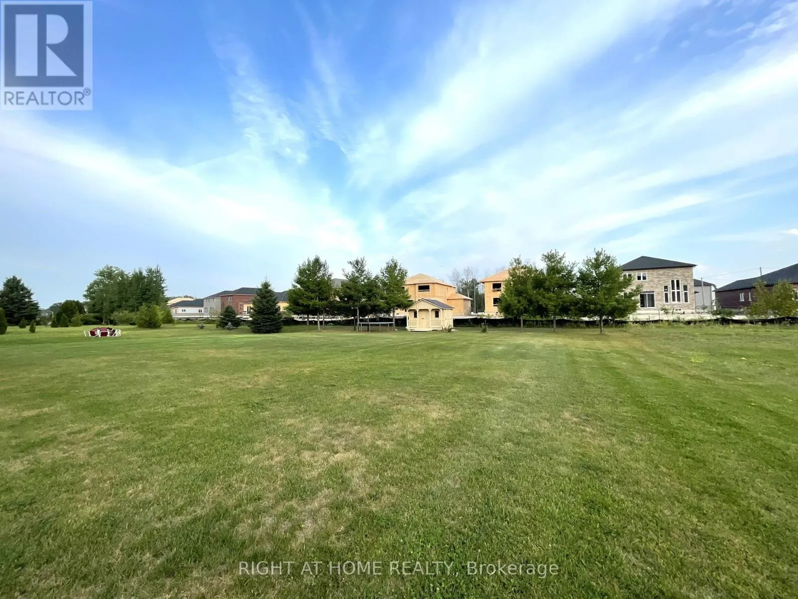 16 WASAGA SANDS DRIVE