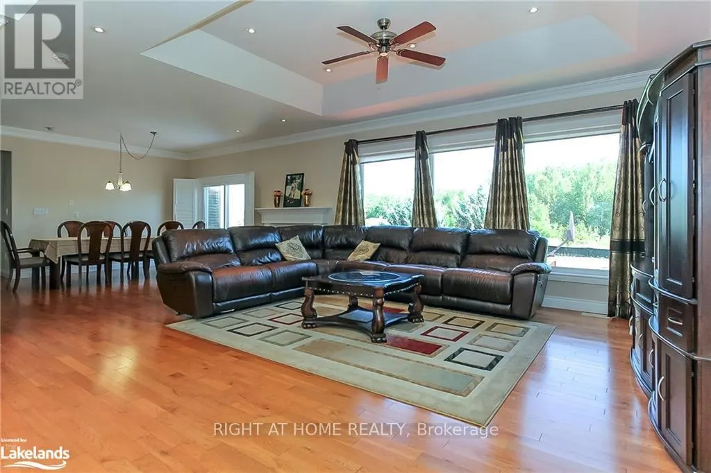 16 WASAGA SANDS DRIVE