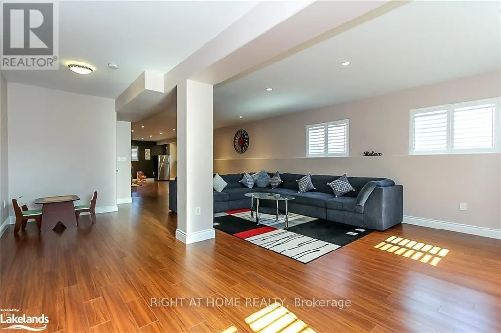 16 WASAGA SANDS DRIVE