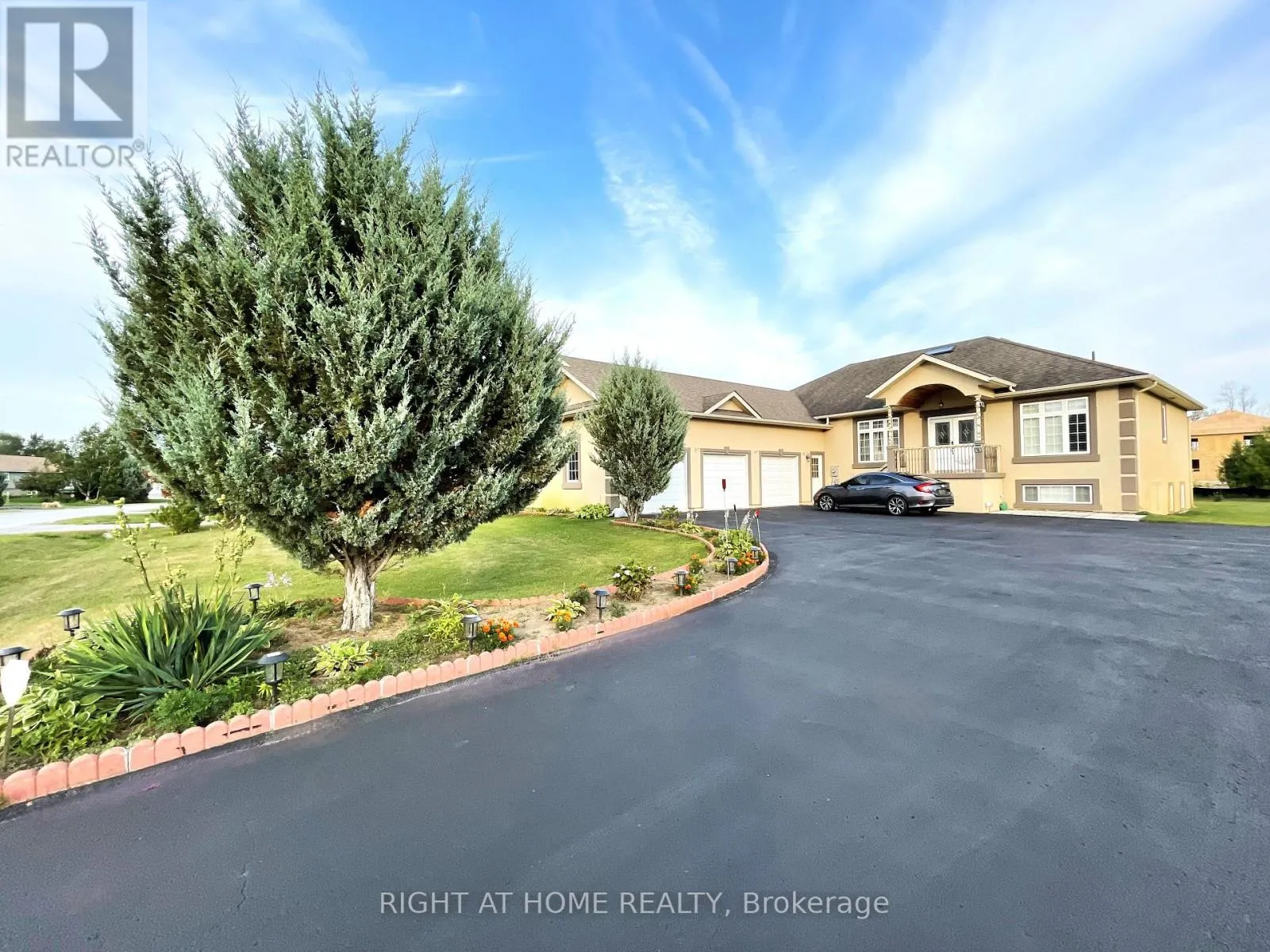 16 WASAGA SANDS DRIVE
