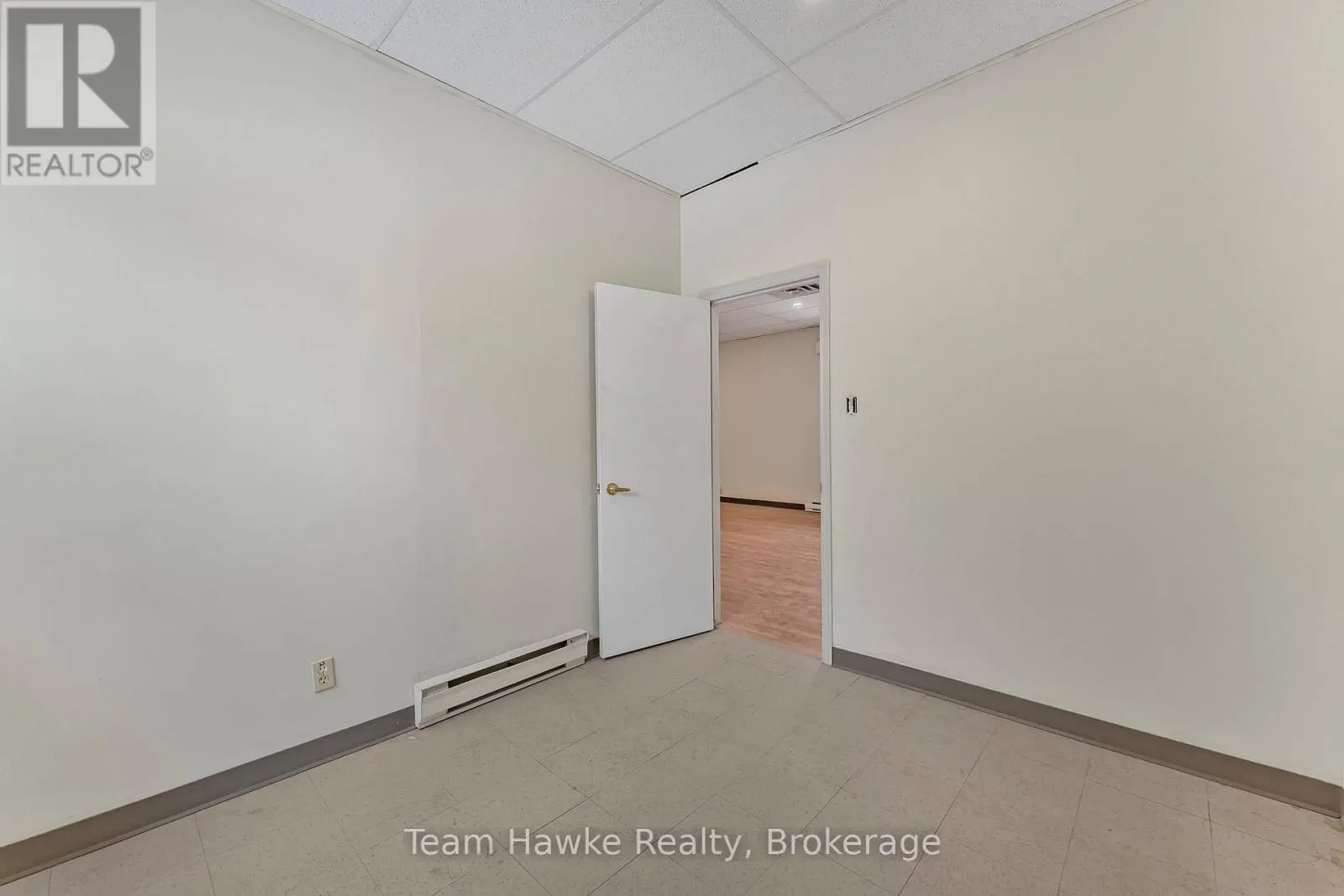 2 - 101 MAIN STREET #2