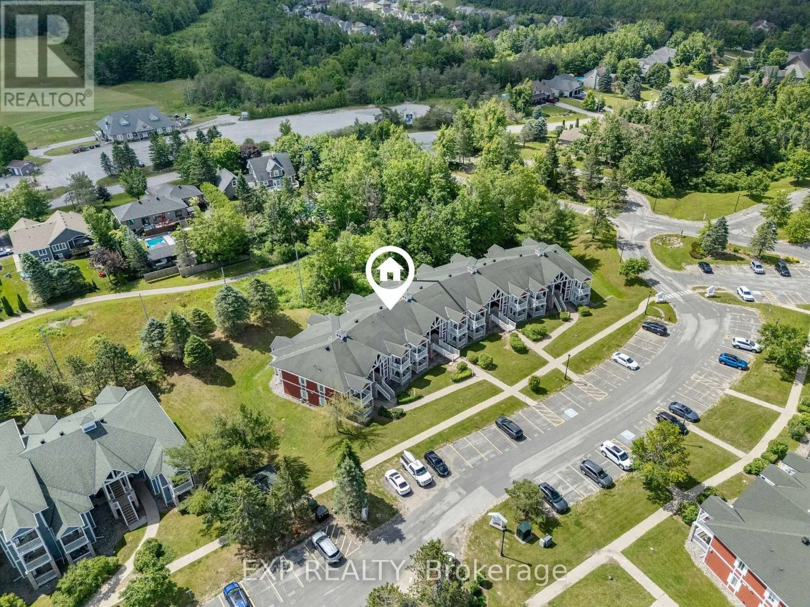 2010/2011 - 90 HIGHLAND DRIVE