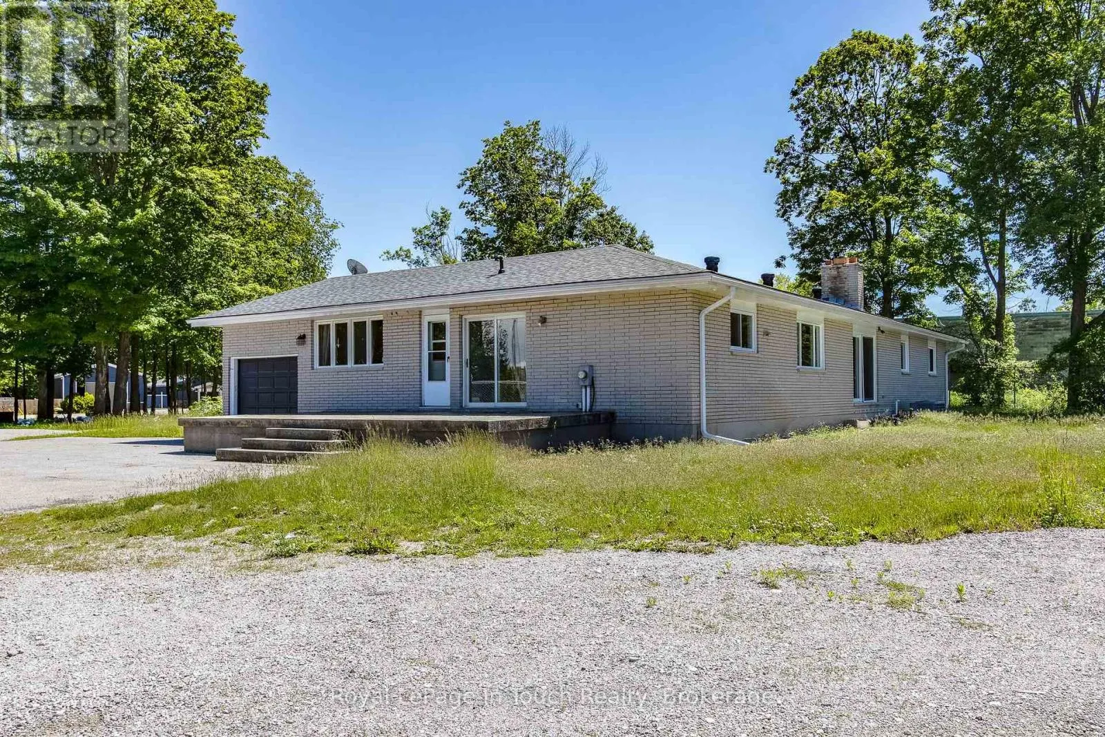 740 BALM BEACH ROAD E