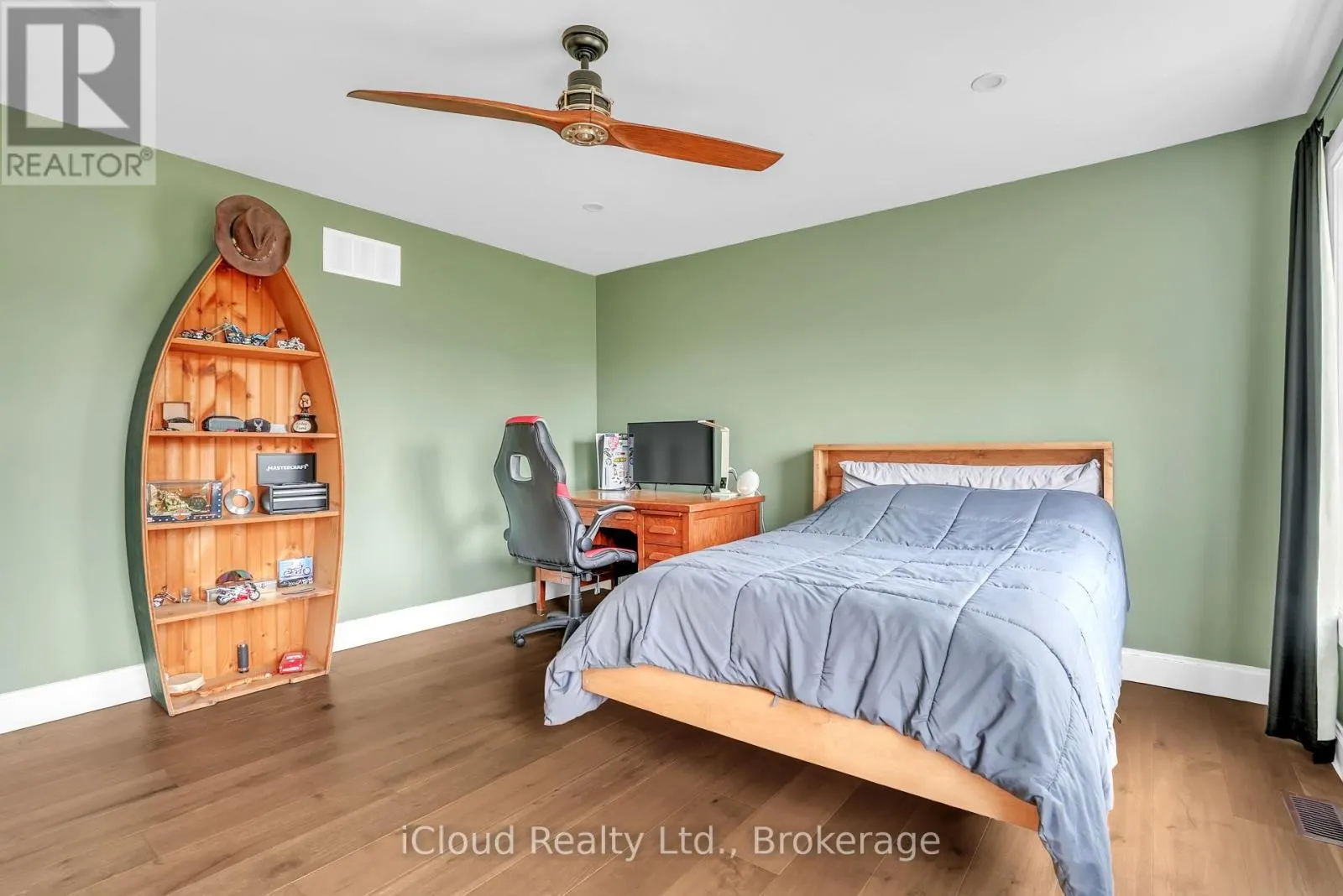2091 DWYER ROAD