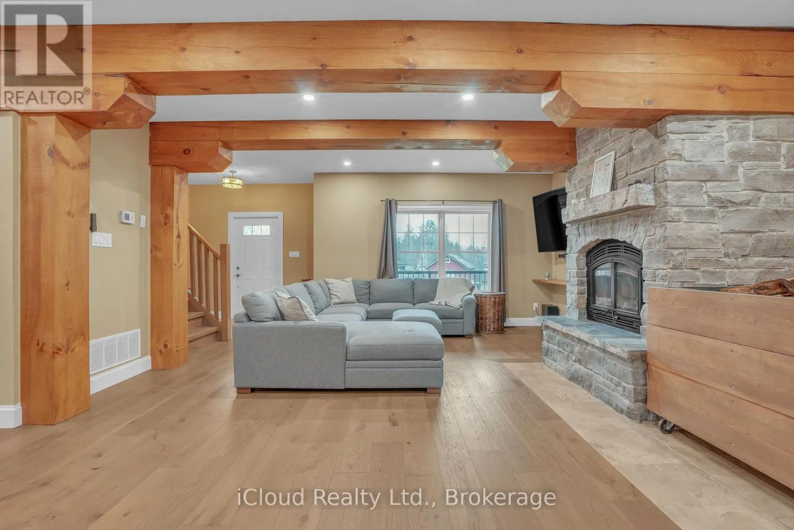 2091 DWYER ROAD