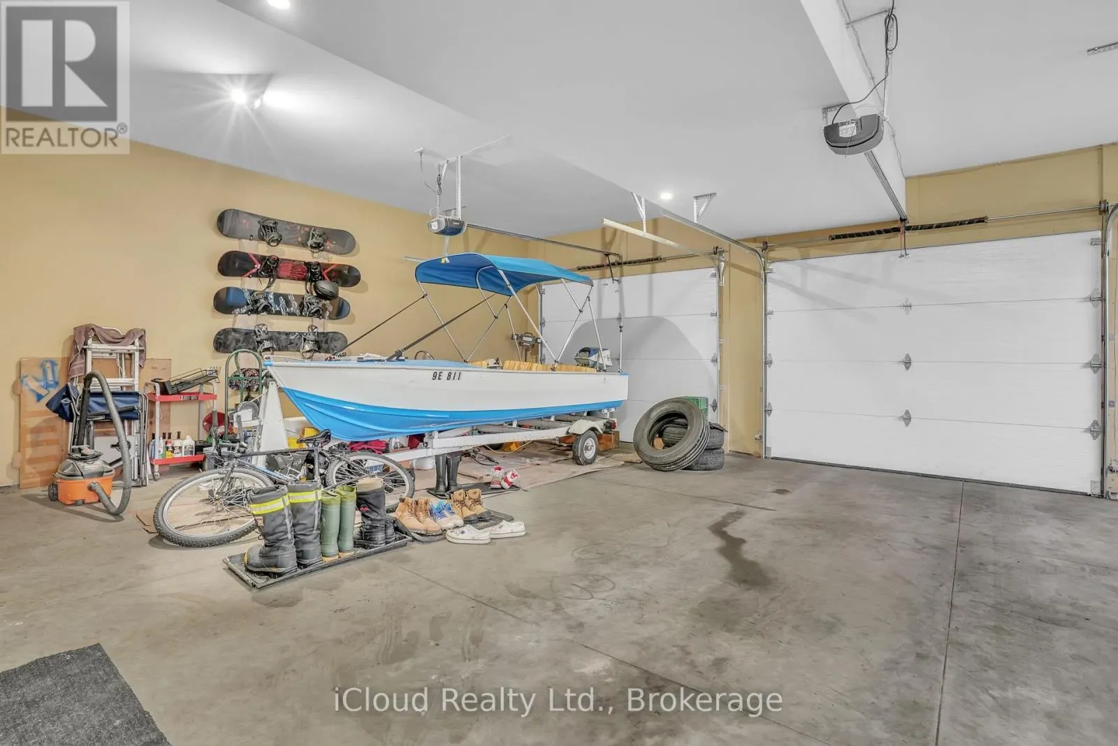2091 DWYER ROAD