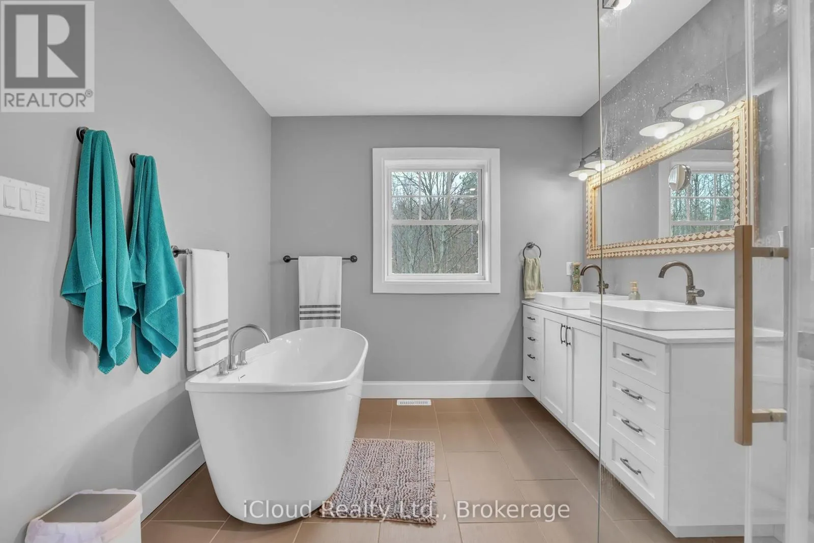 2091 DWYER ROAD