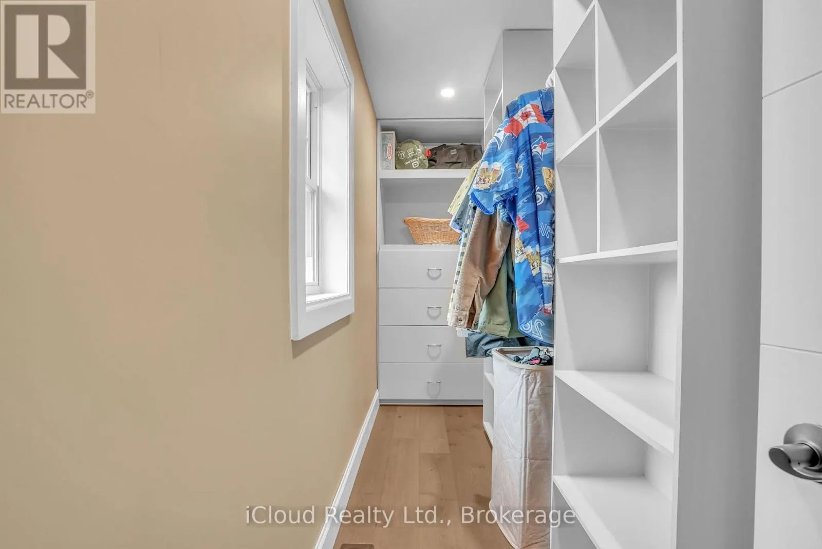 2091 DWYER ROAD